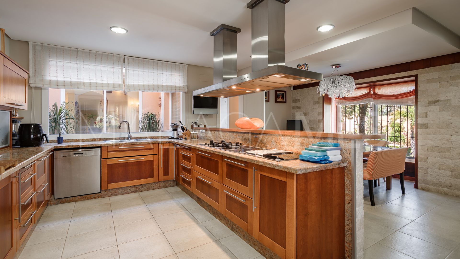 Buy villa in Hacienda Beach with 8 bedrooms