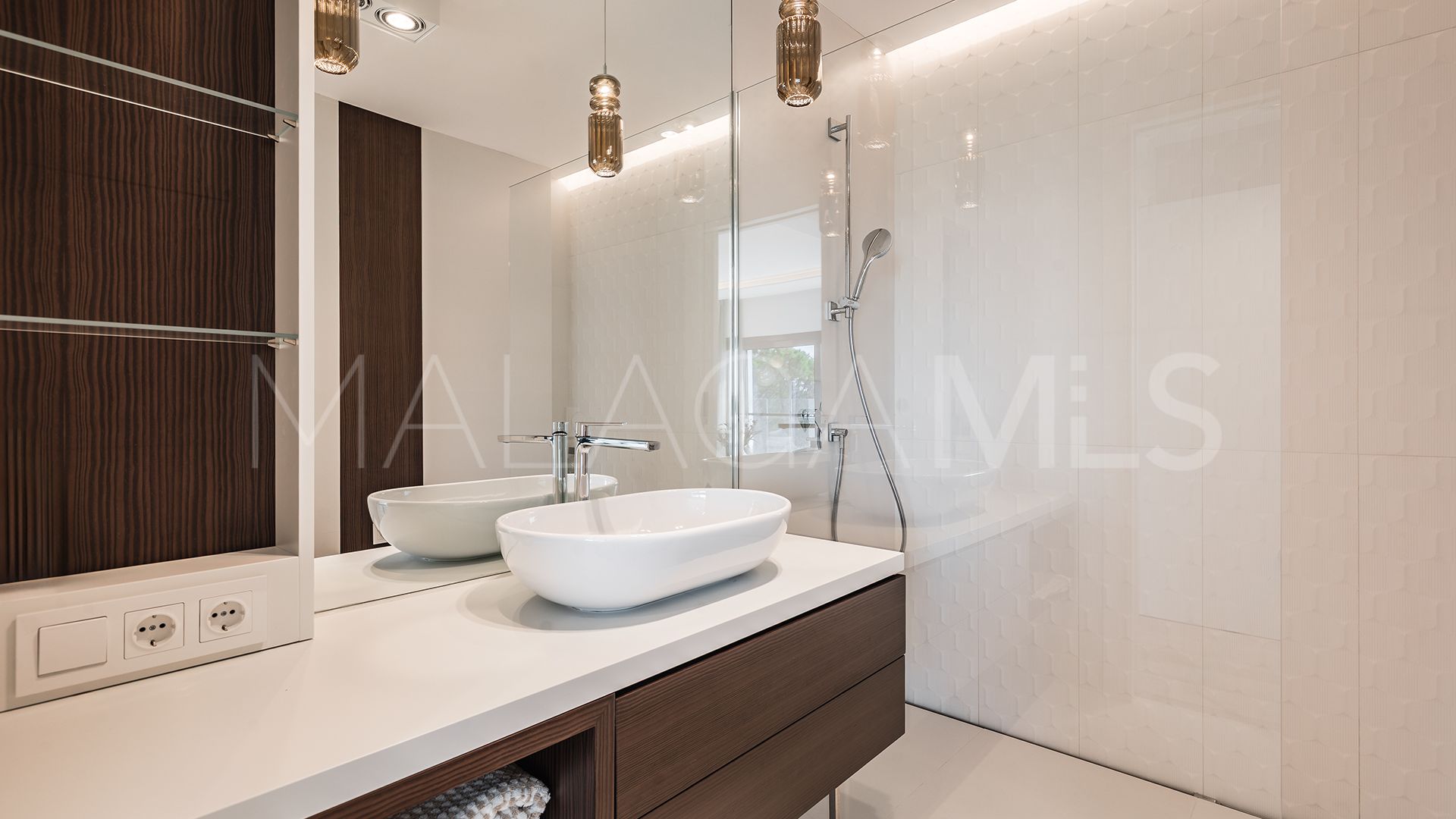 Villa for sale in El Madroñal