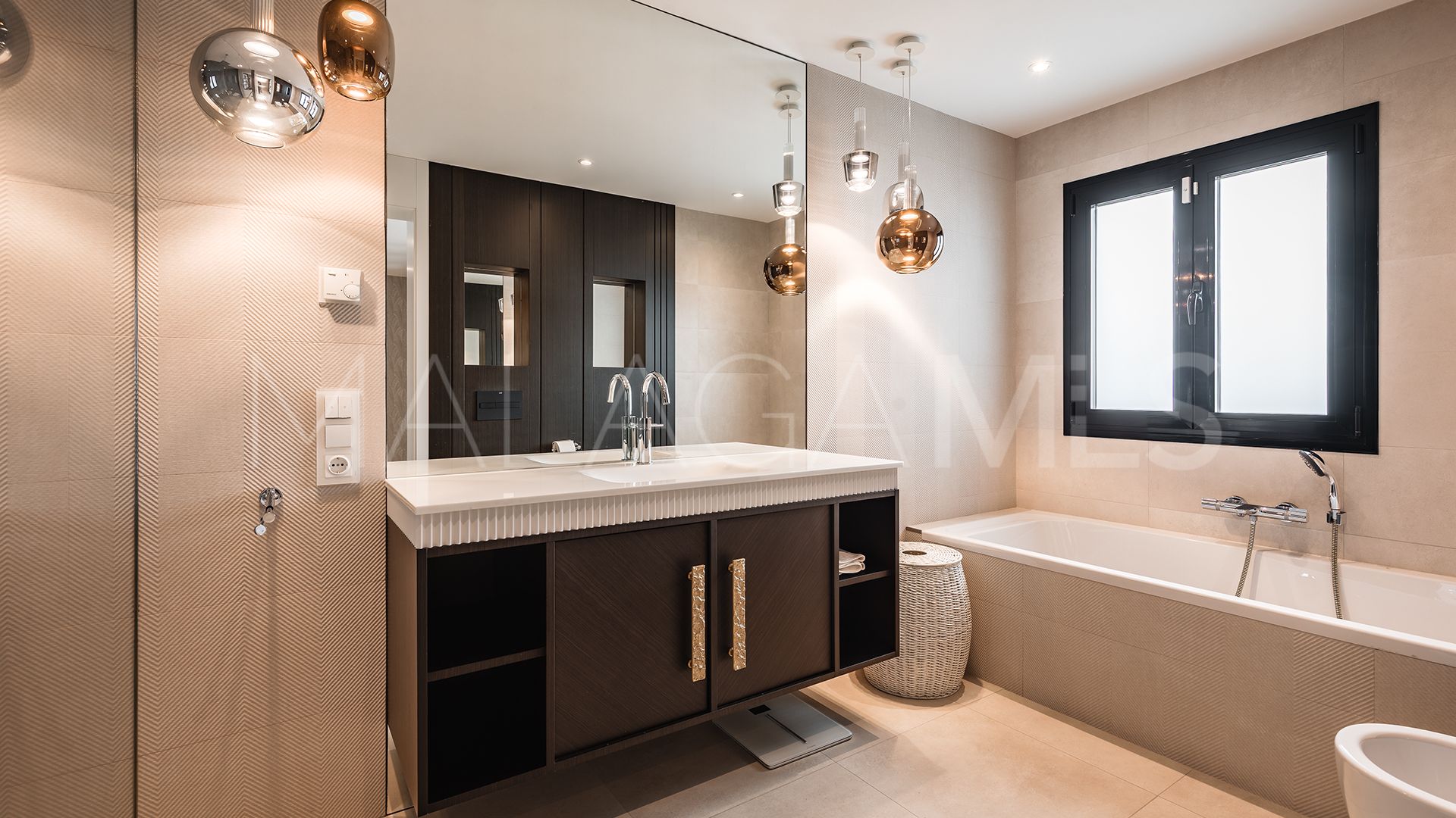 Villa for sale in El Madroñal