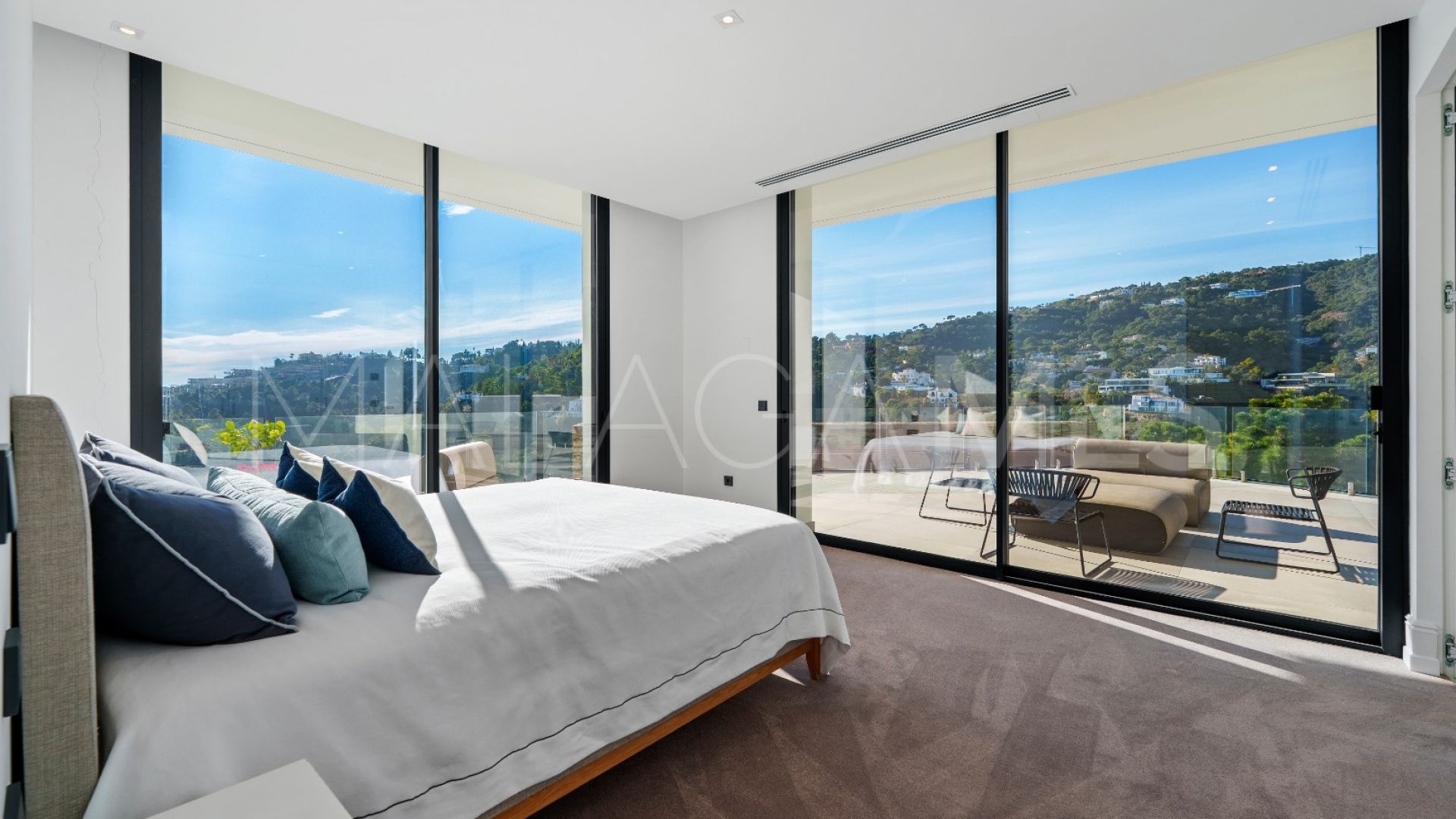 Villa for sale in El Madroñal