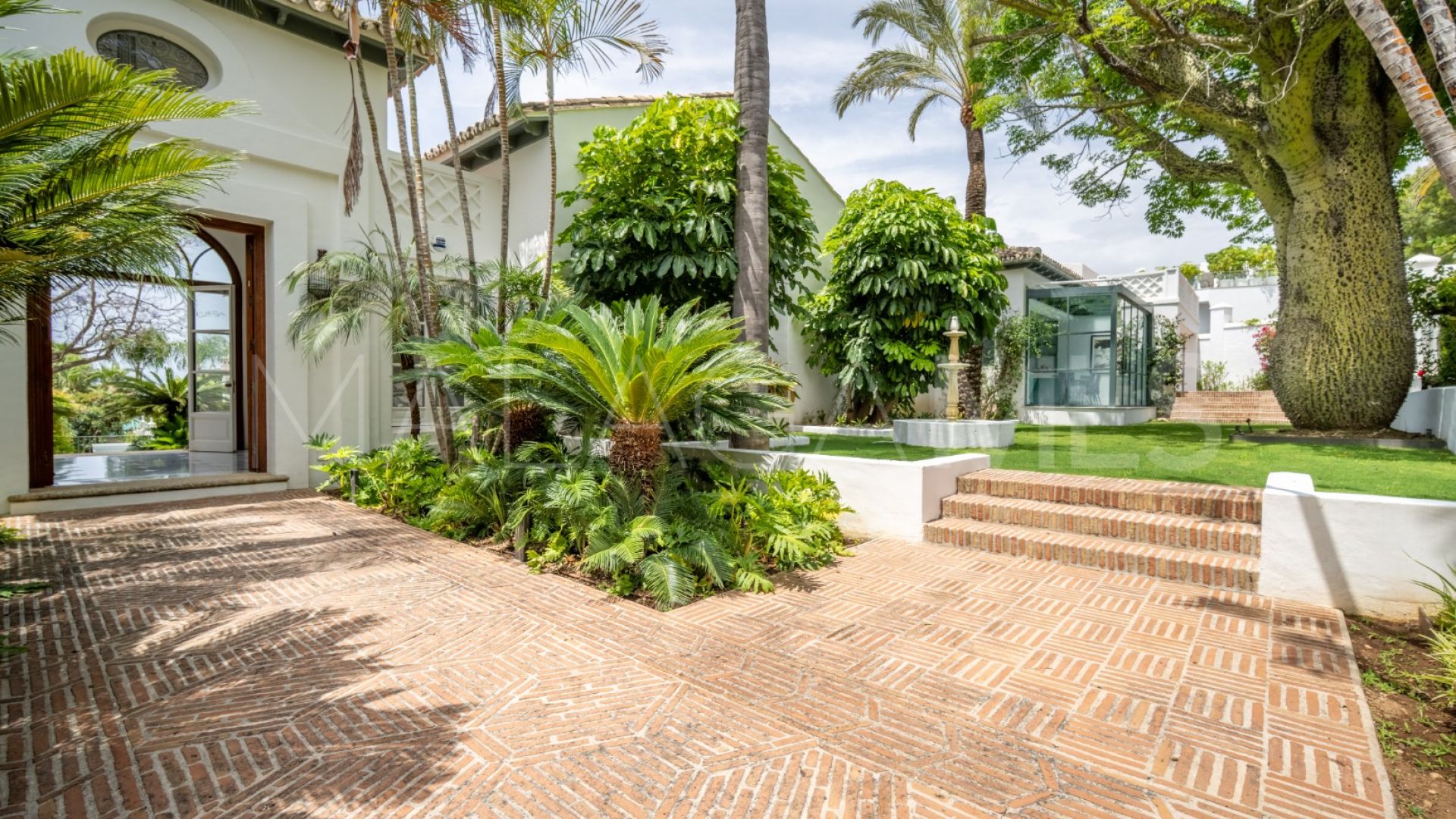 Sierra Blanca, villa for sale