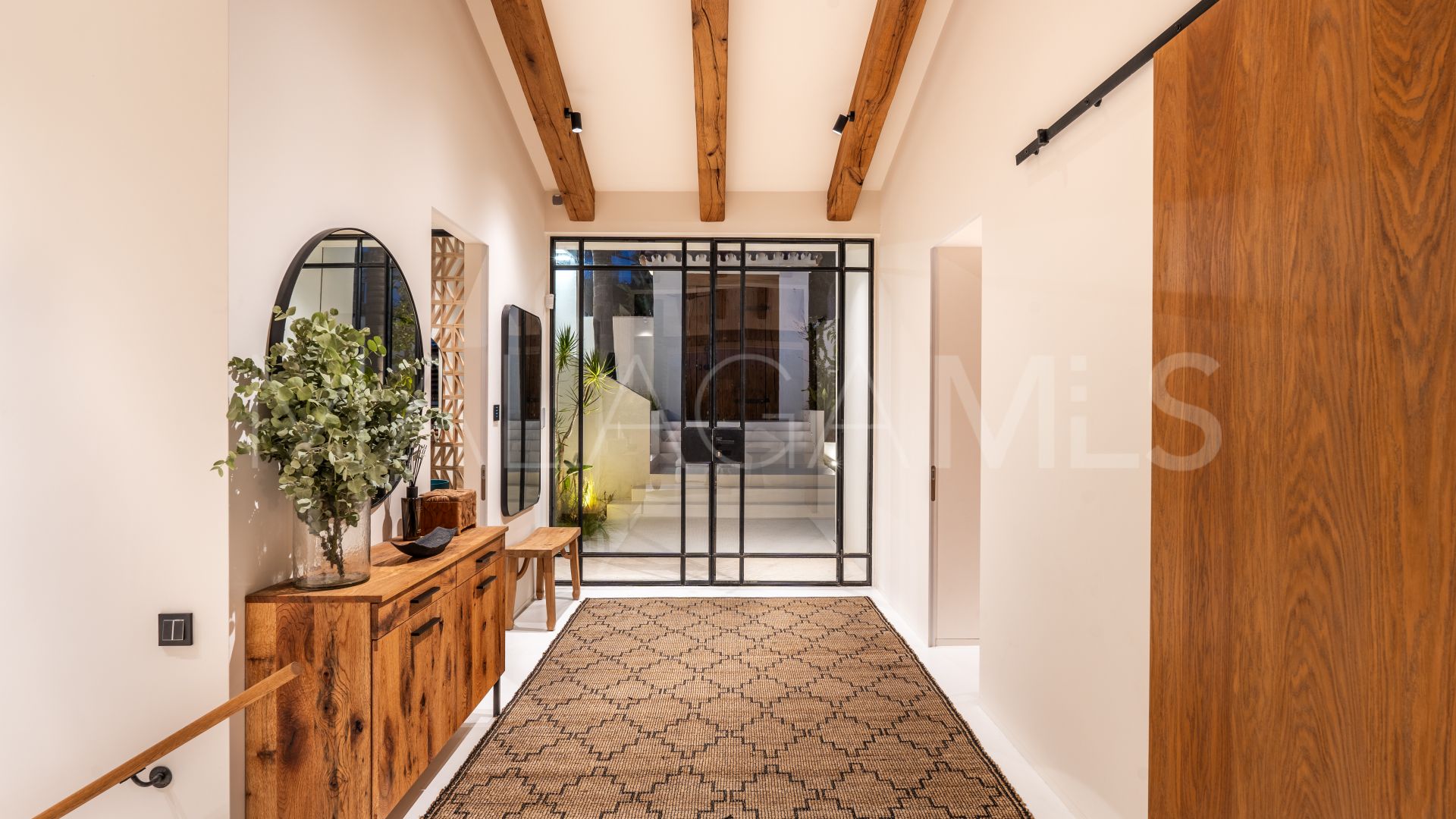 Villa for sale in Los Naranjos Golf