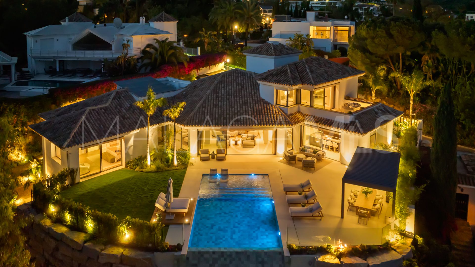 Villa for sale in El Herrojo