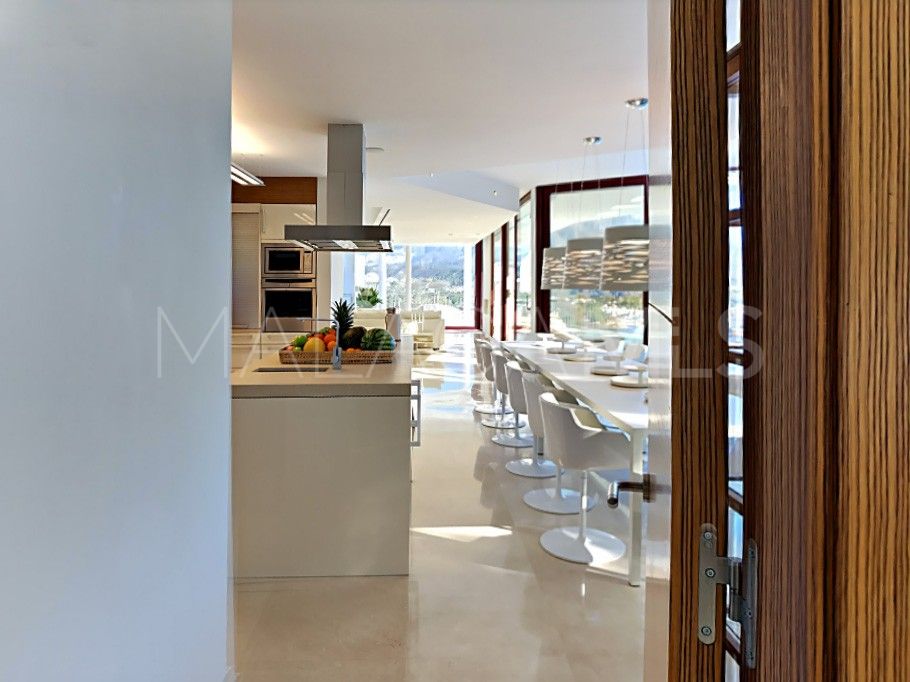 Los Naranjos villa for sale