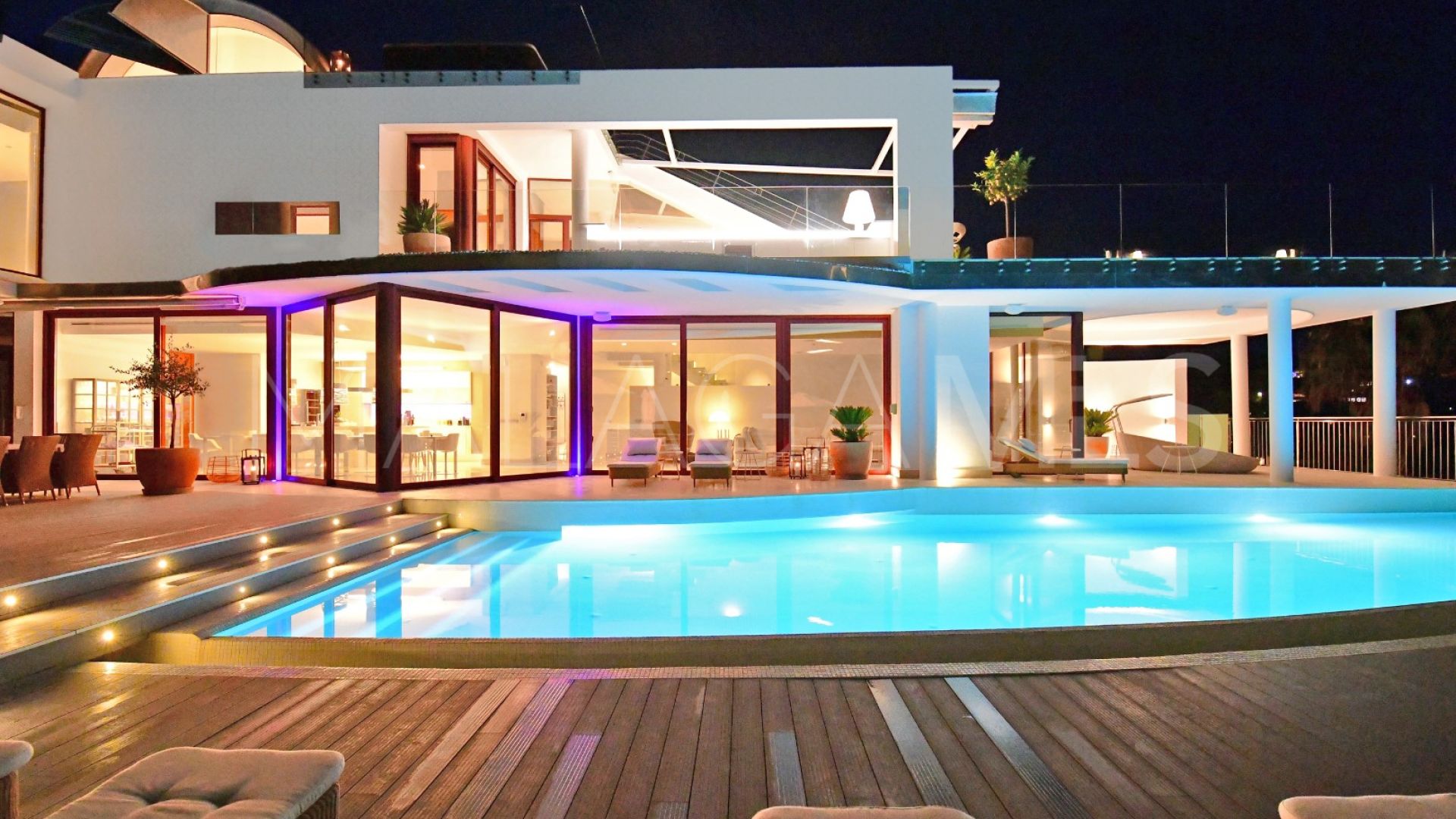 Los Naranjos villa for sale