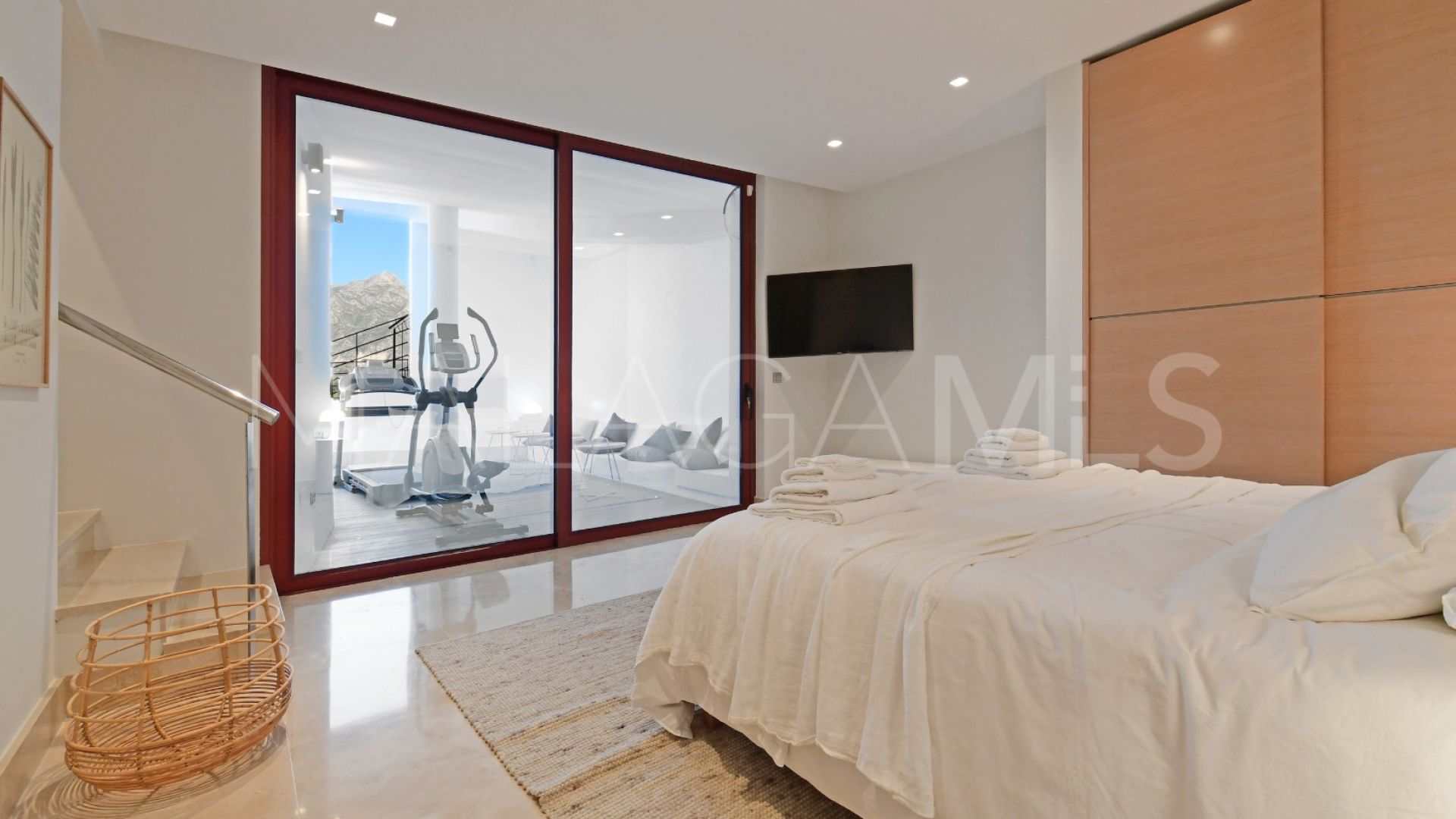 Los Naranjos villa for sale
