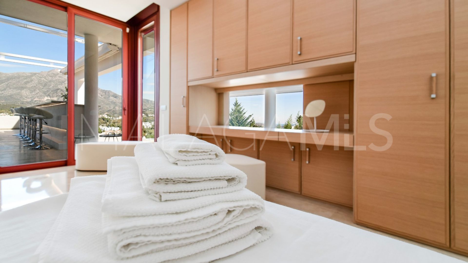 Los Naranjos villa for sale