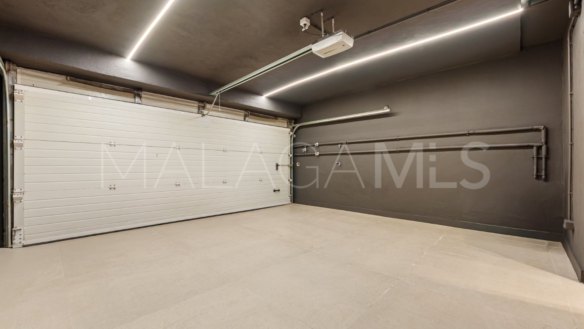 Radhus for sale in Marbella Golden Mile