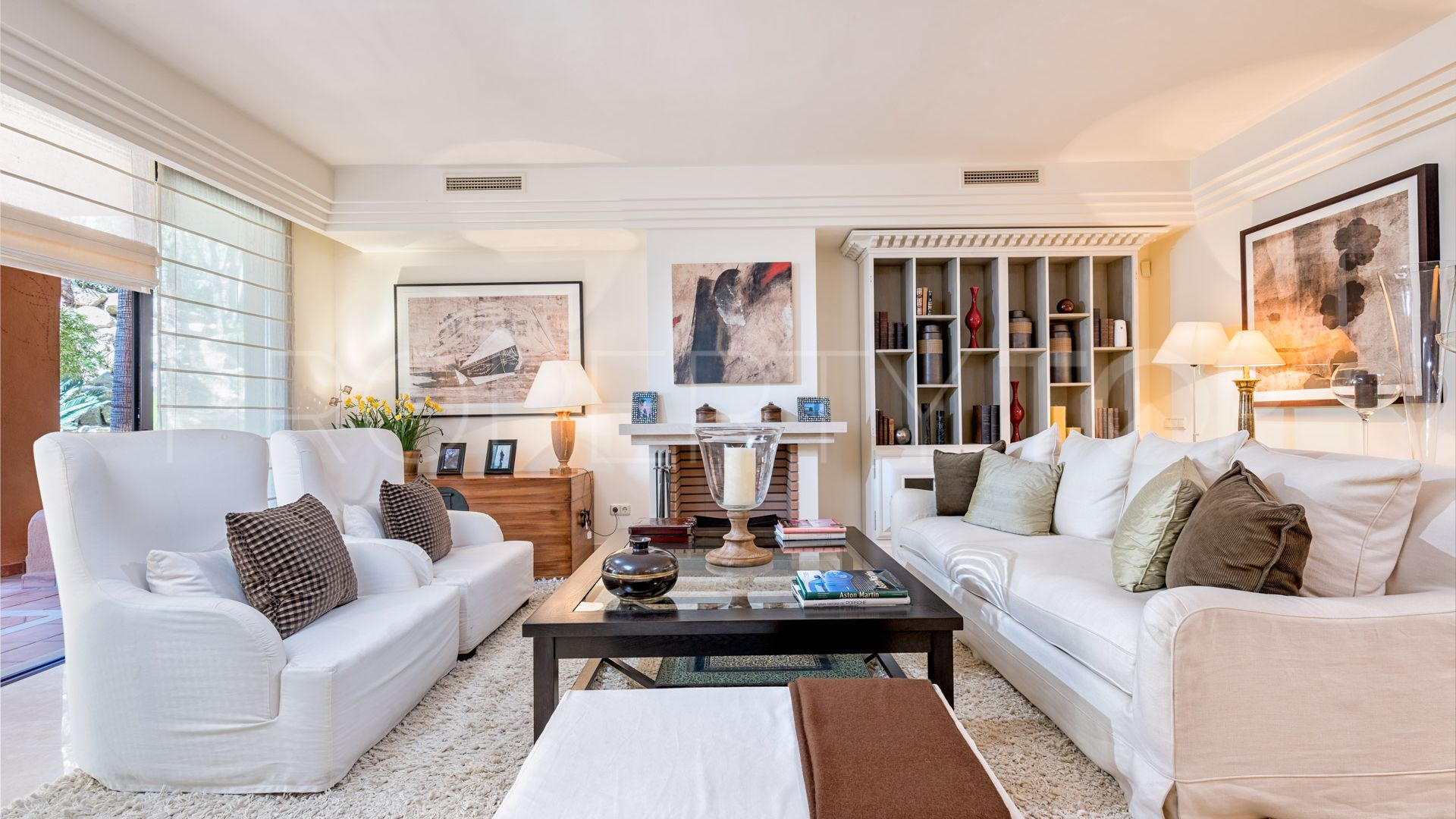 Ground floor apartment for sale in Marbella - Puerto Banus