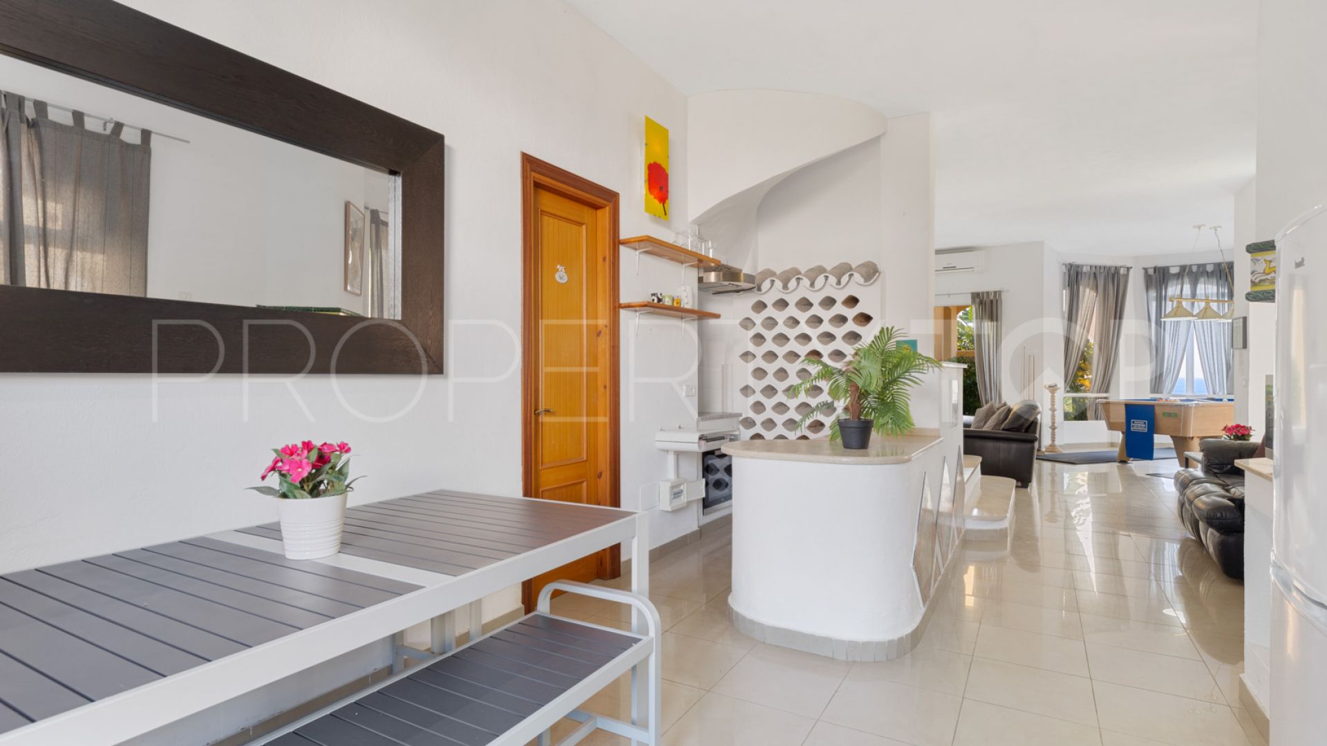Villa en venta en El Rosario con 8 dormitorios