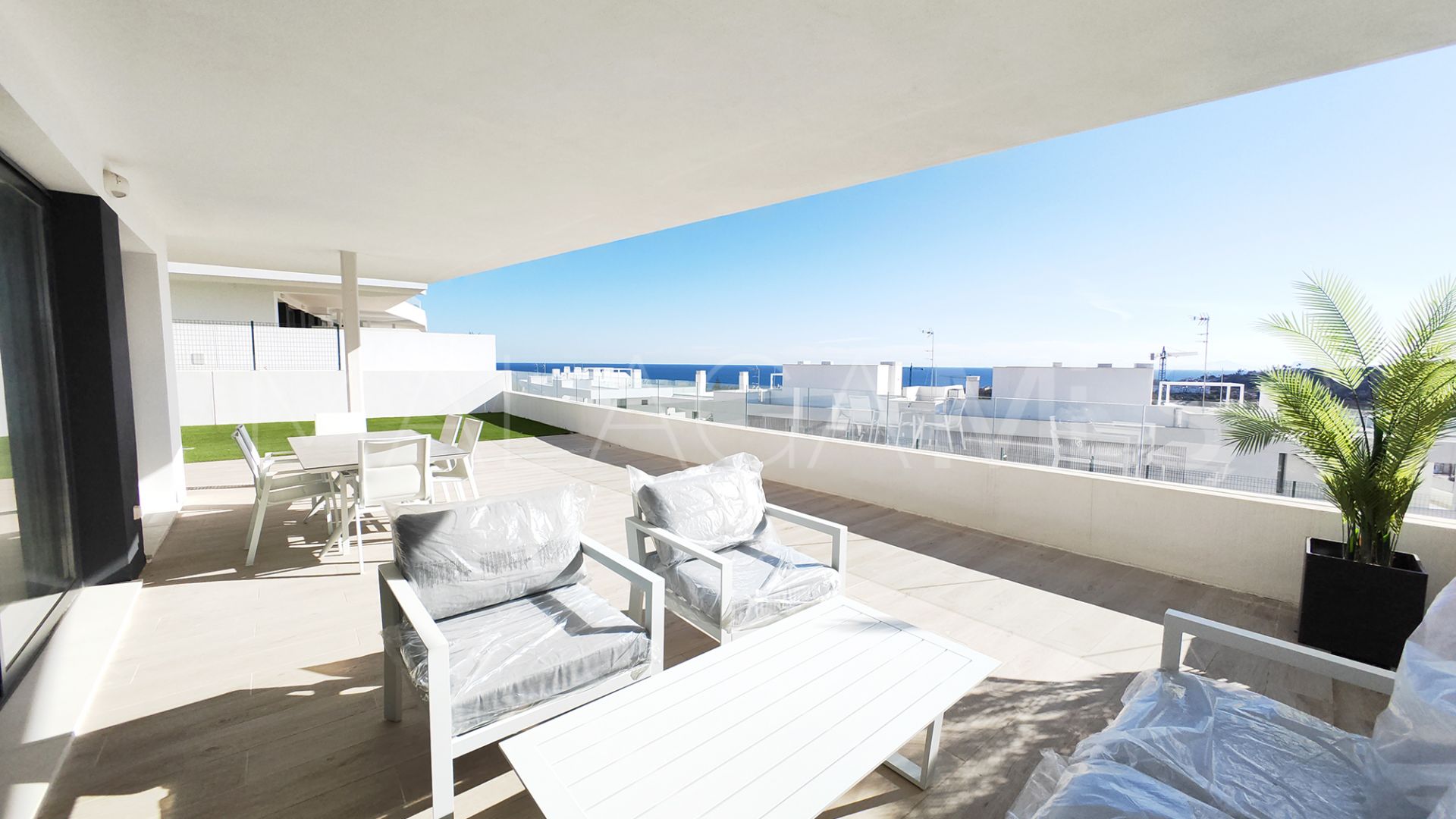 Appartement rez de chaussée for sale in Estepona