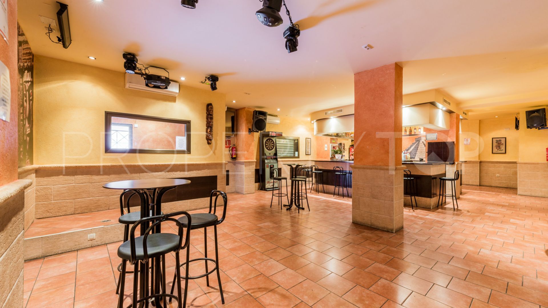 Fuengirola discotheque for sale