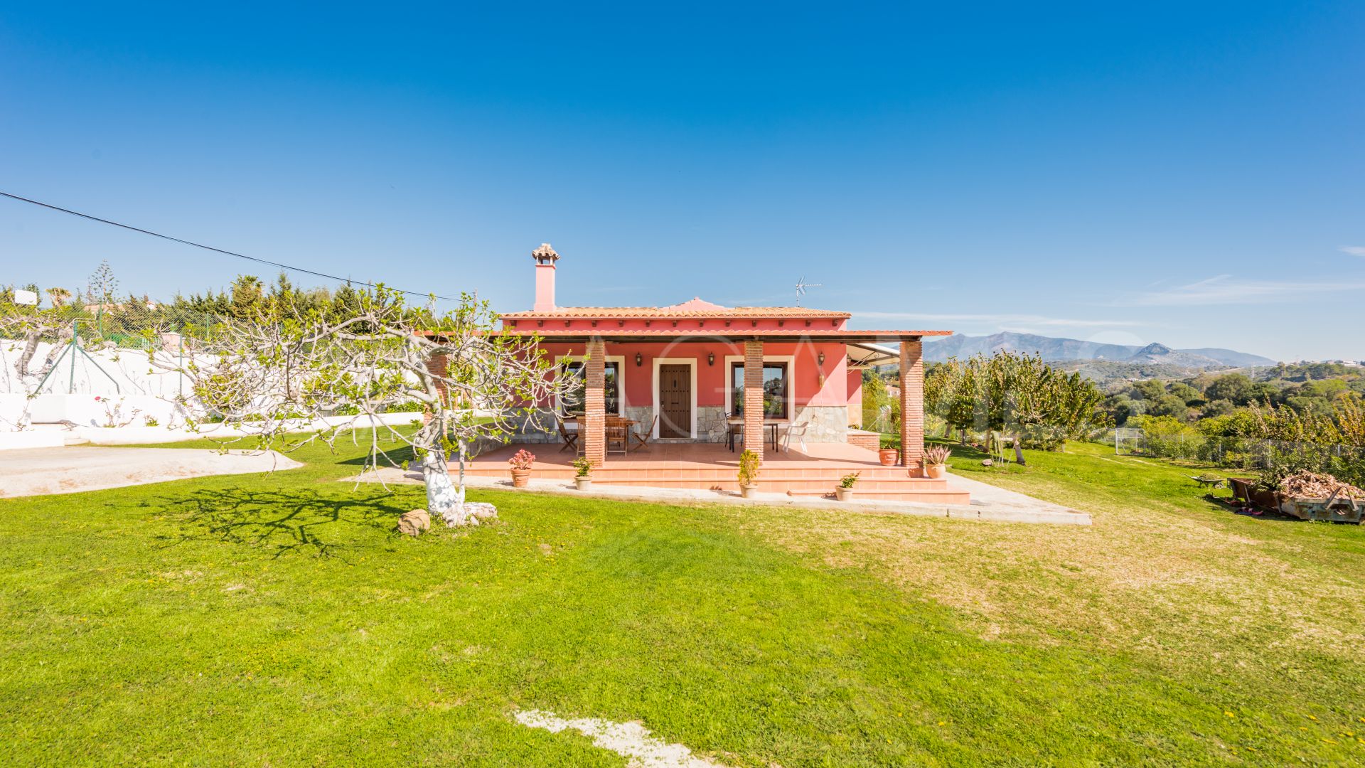 Villa for sale in El Padron