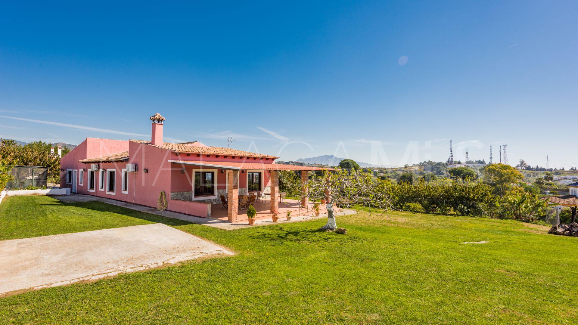 Villa for sale in El Padron