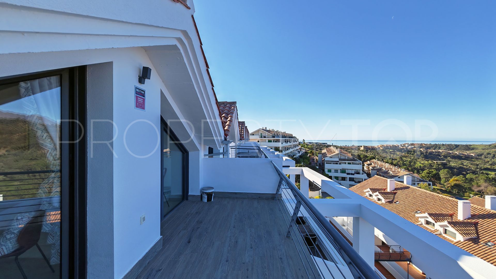 2 bedrooms duplex penthouse in Selwo for sale