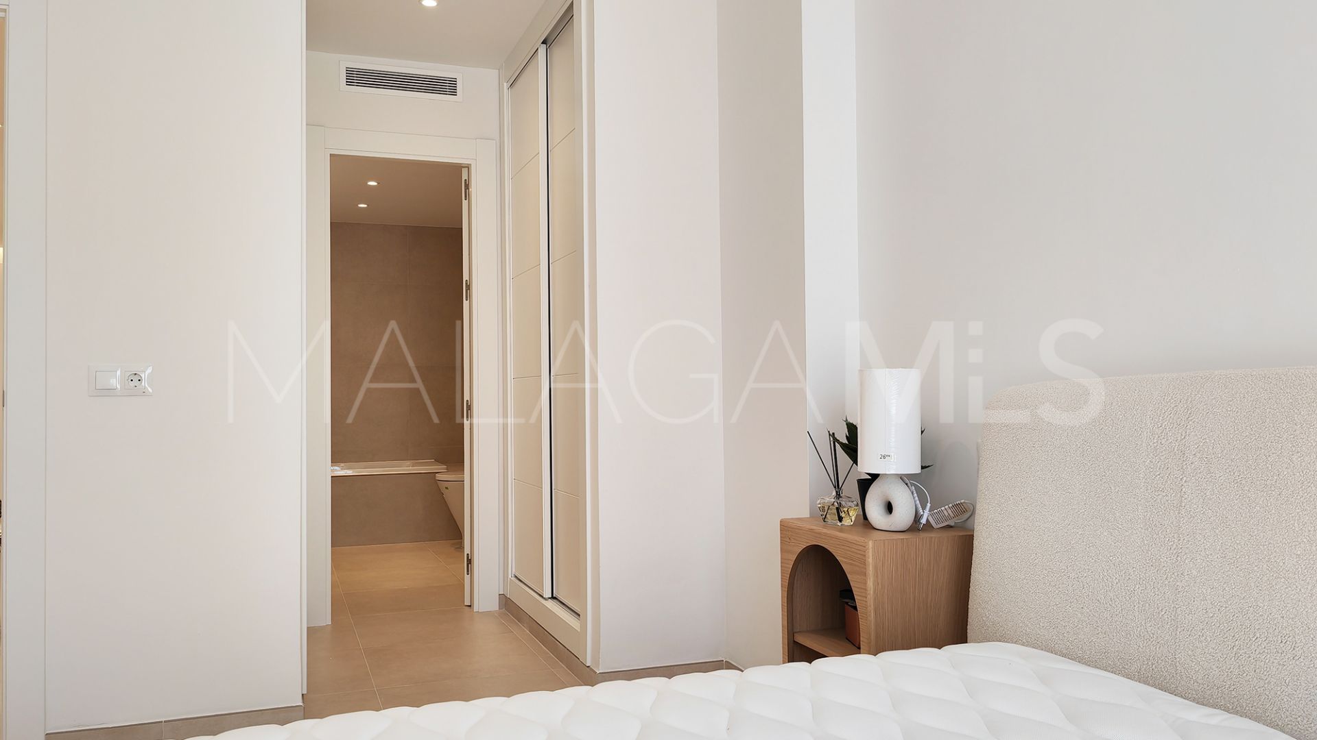 Se vende apartamento planta baja with 3 bedrooms in La Maestranza