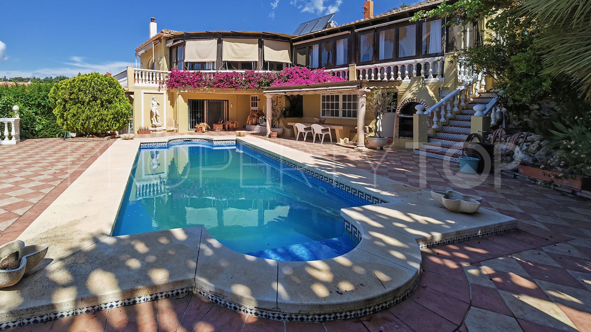 For sale villa with 4 bedrooms in Mijas