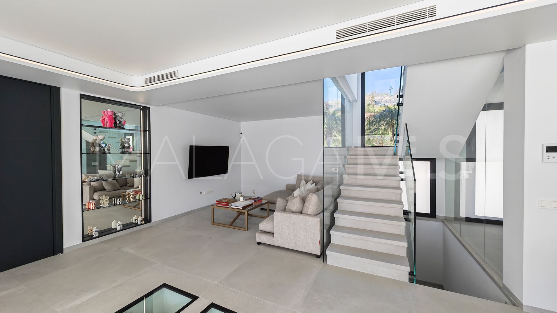 Villa for sale in Cala de Mijas