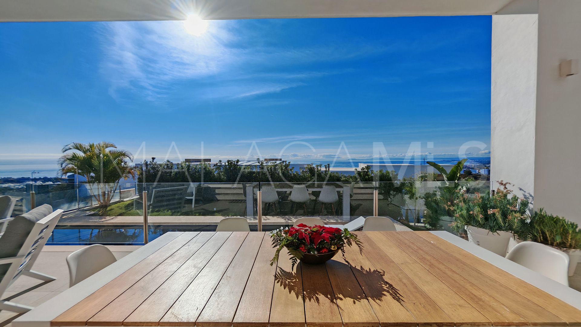 Villa for sale in Los Altos de los Monteros