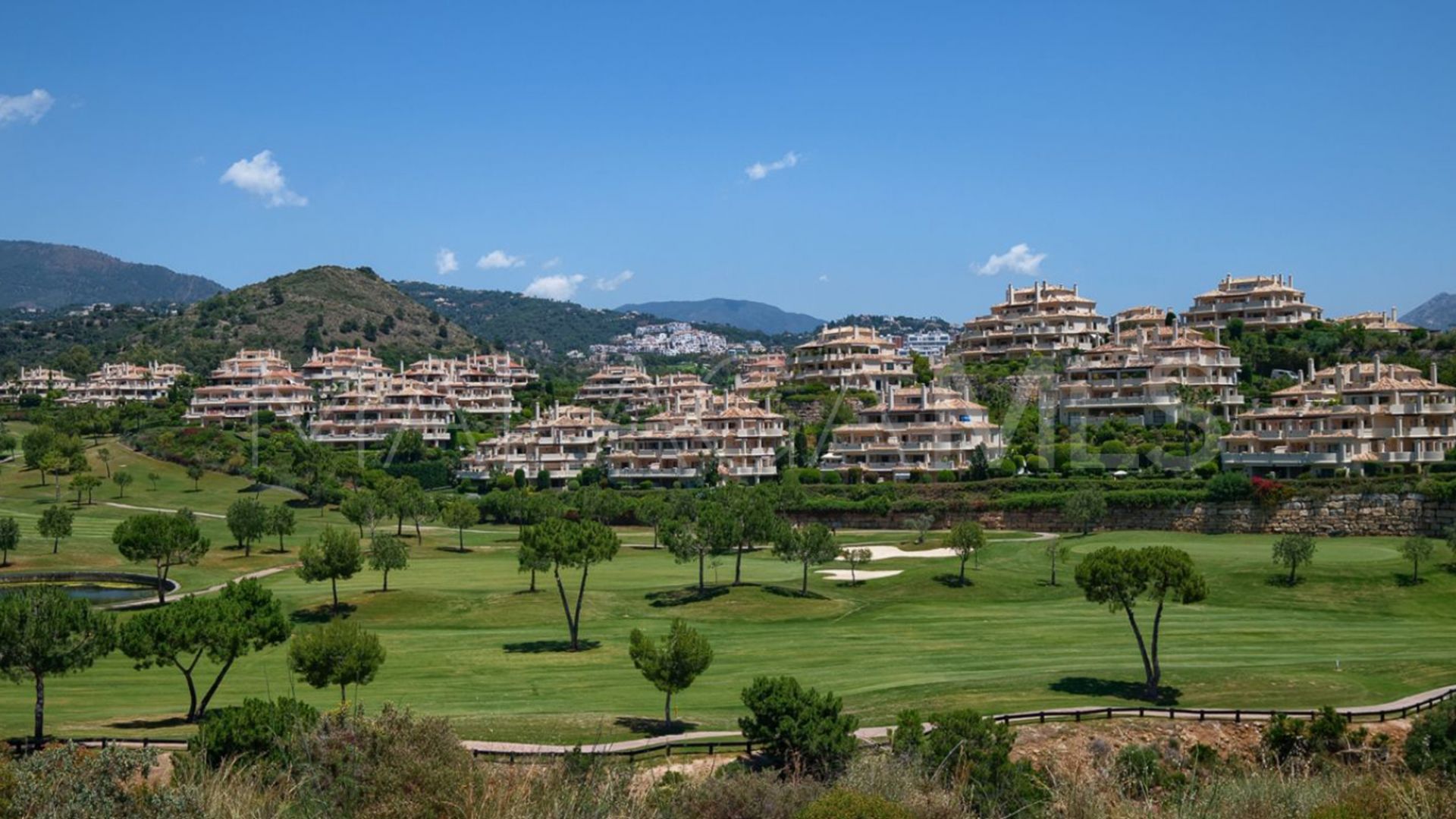 Tvåvånings takvåning for sale in Benahavis