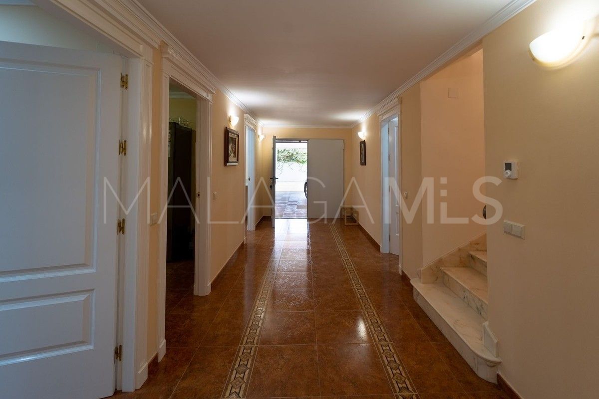 Buy Hacienda las Chapas 5 bedrooms villa