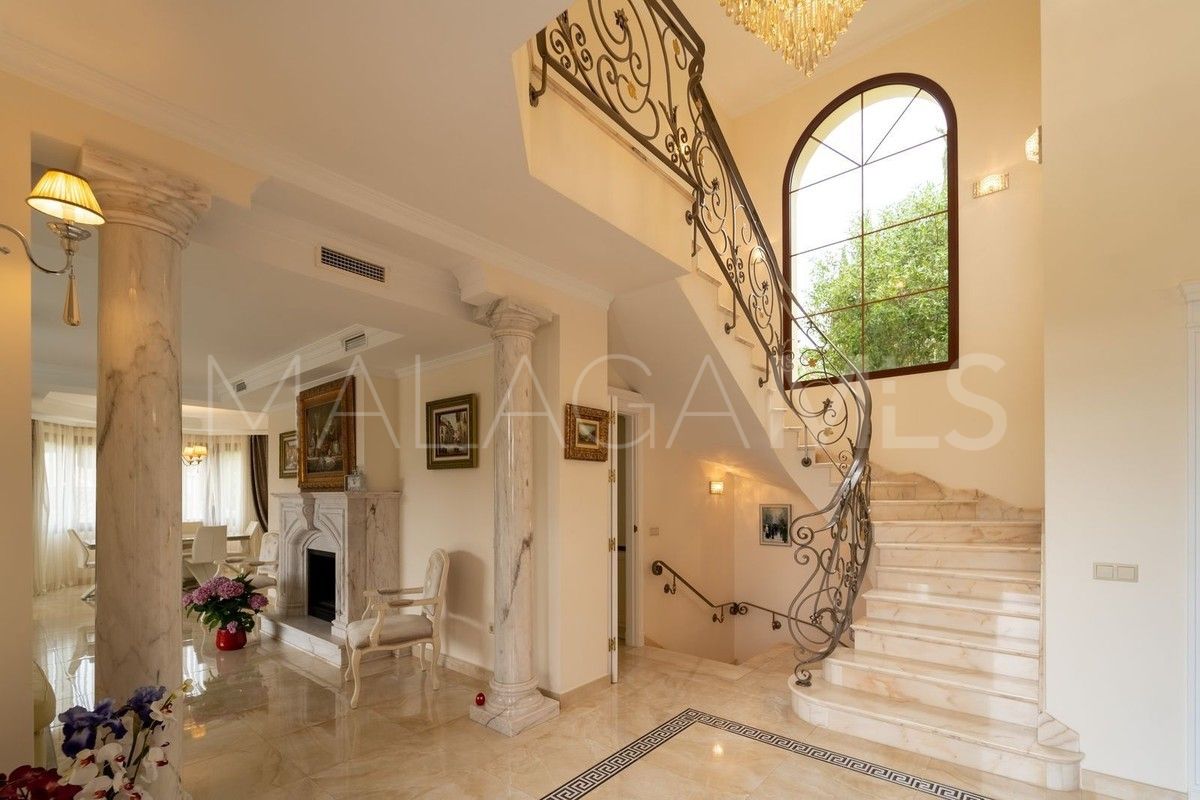 Buy Hacienda las Chapas 5 bedrooms villa