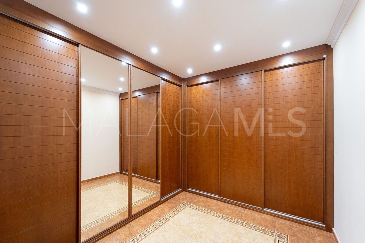 Buy Hacienda las Chapas 5 bedrooms villa