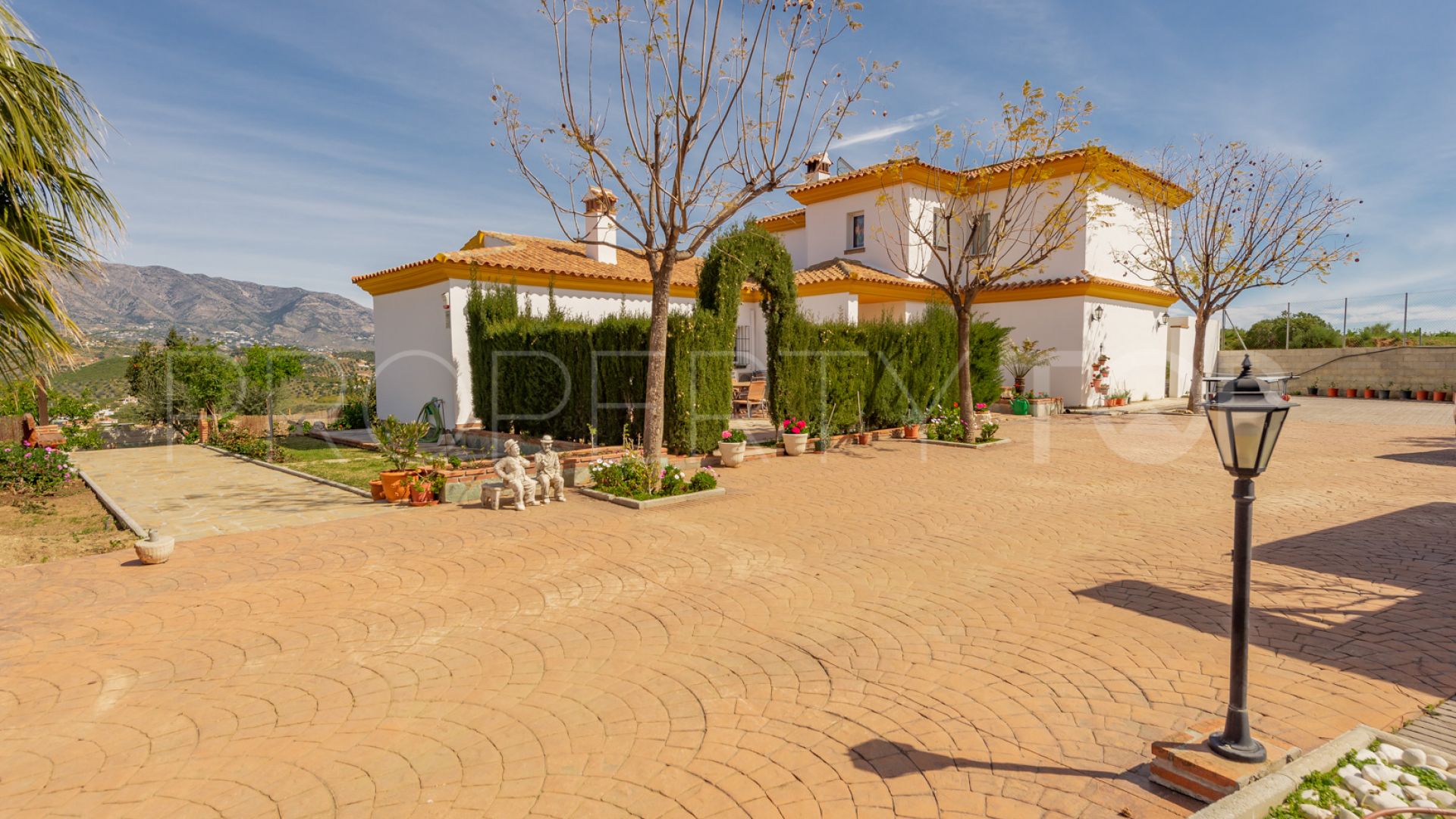 For sale villa in Cala de Mijas