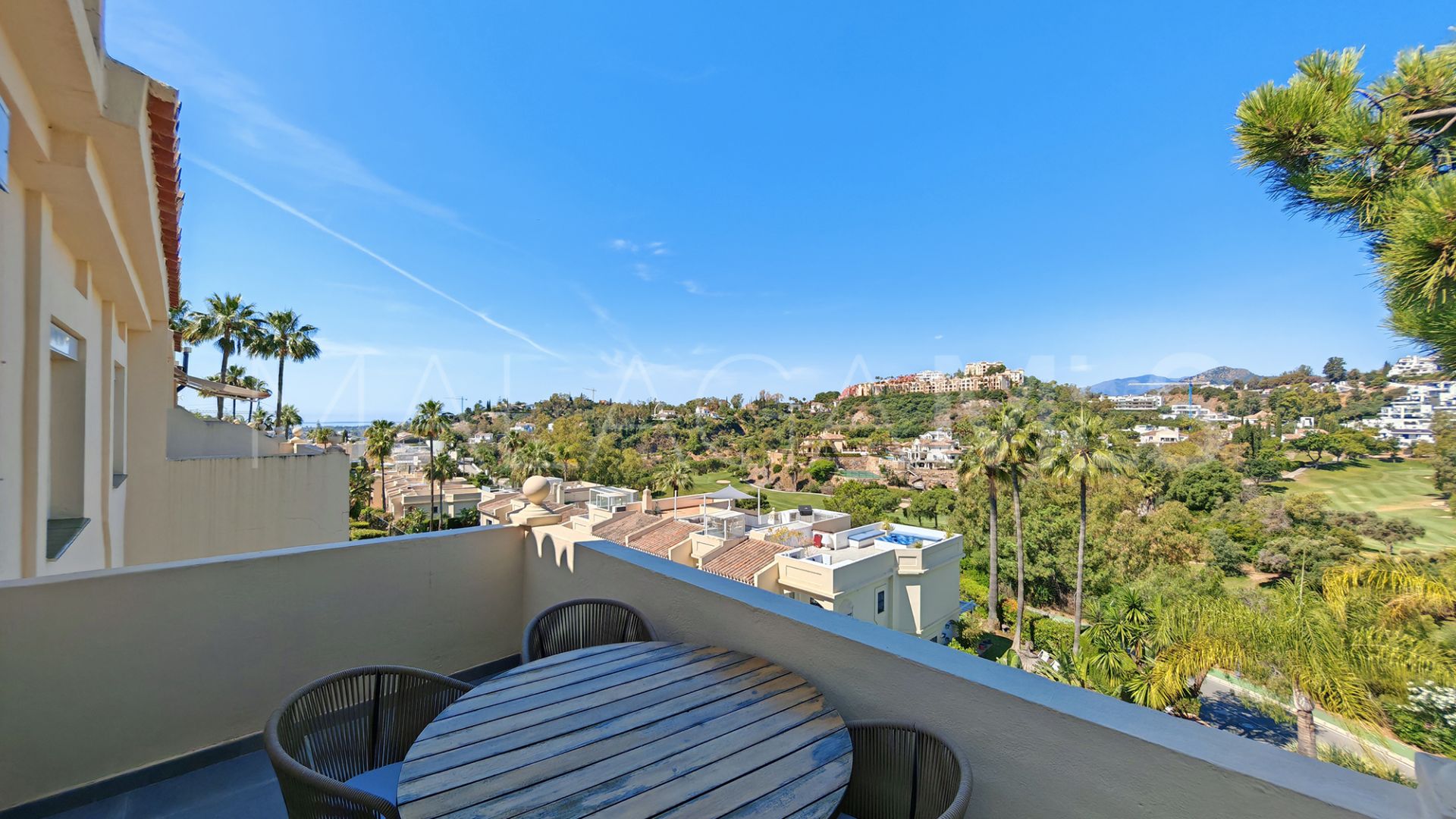 La Quinta Hills duplex penthouse for sale