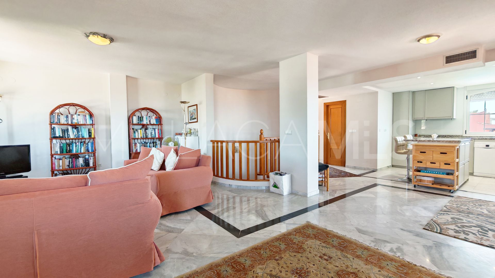 Tvåvåningslägenhet for sale in Marbella City