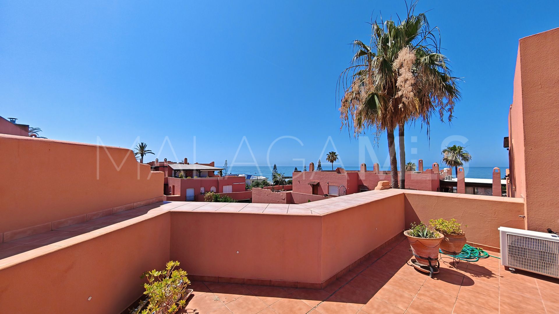 Tvåvåningslägenhet for sale in Marbella City