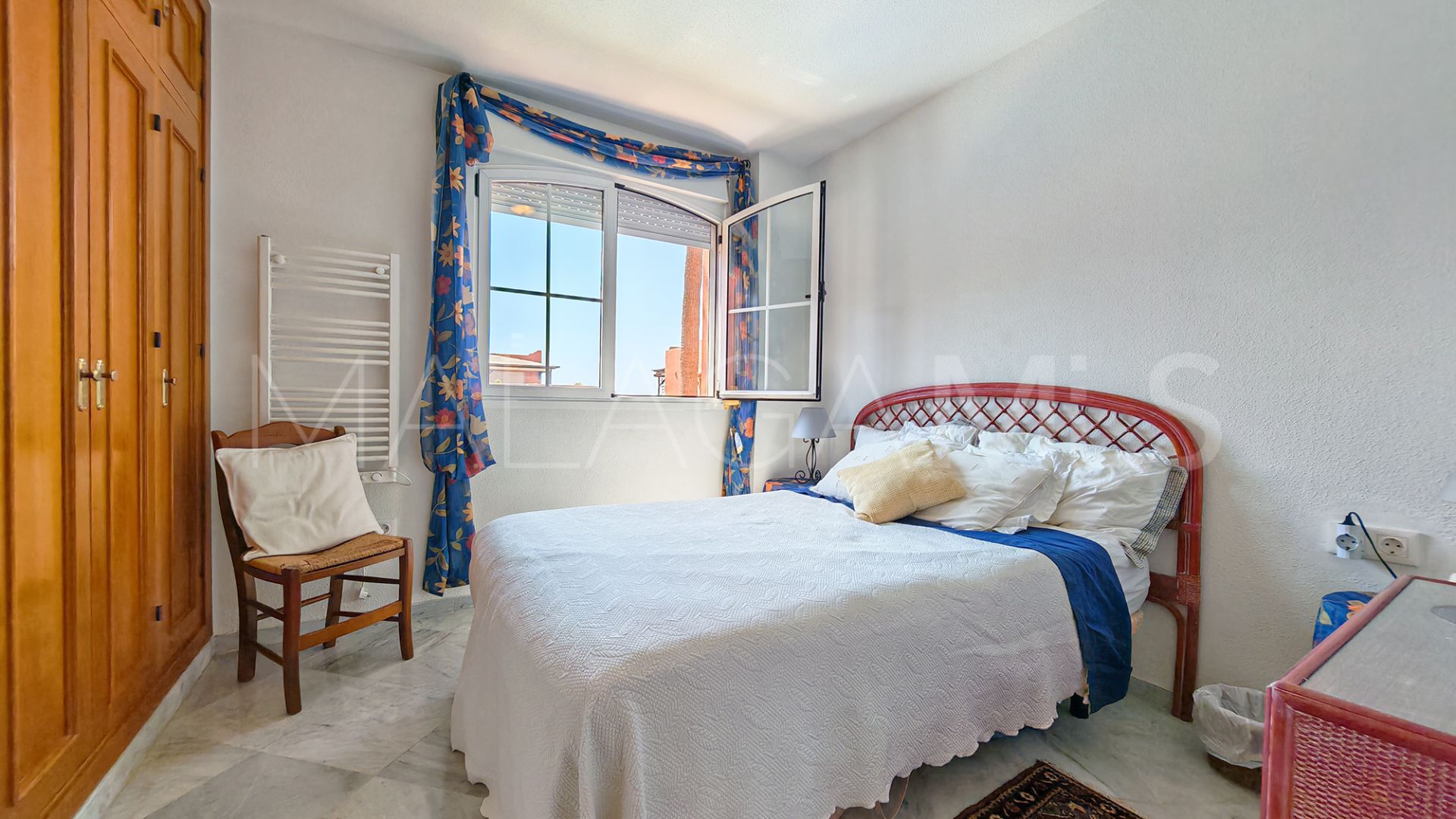 Tvåvåningslägenhet for sale in Marbella City