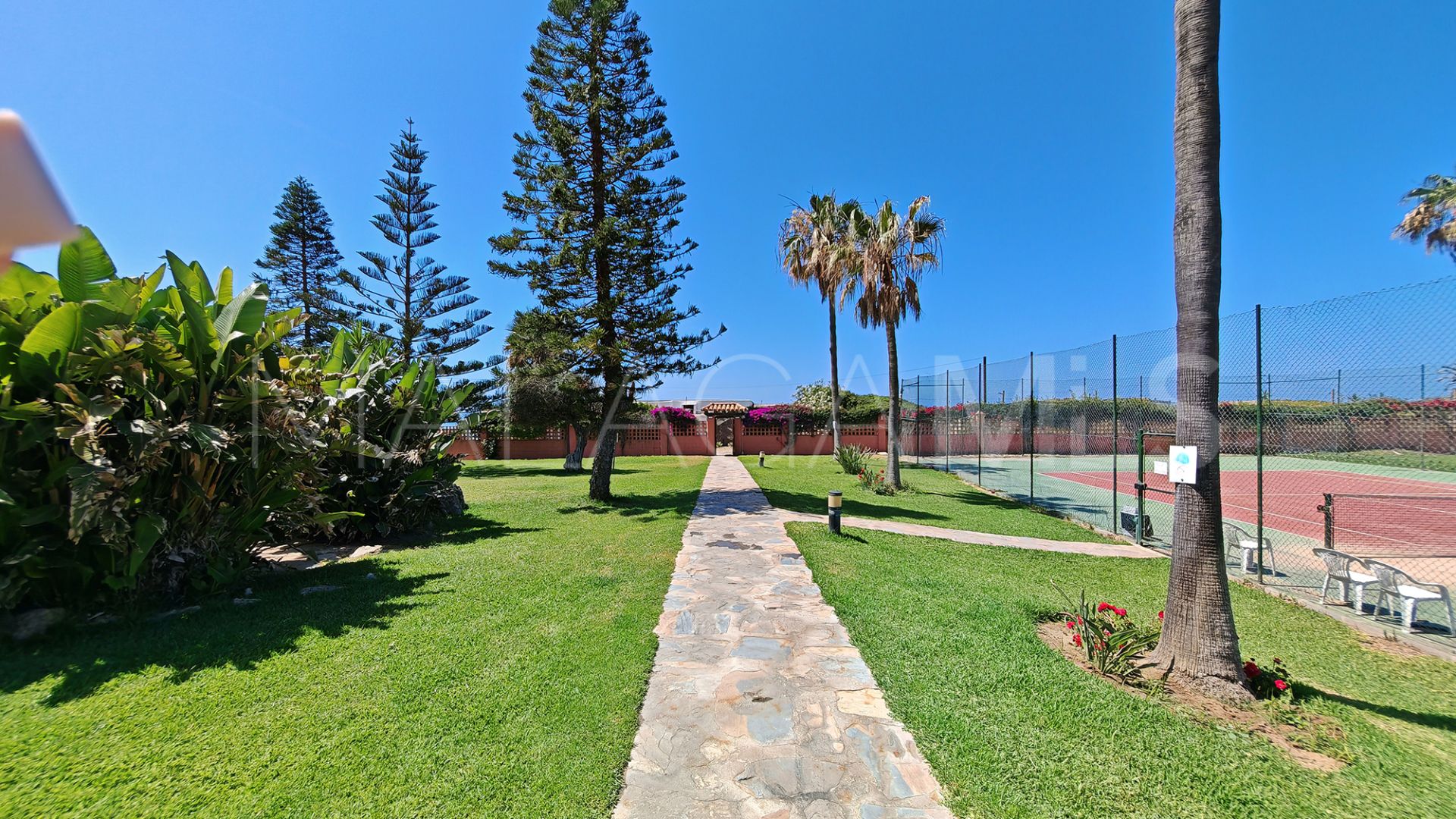 Tvåvåningslägenhet for sale in Marbella City