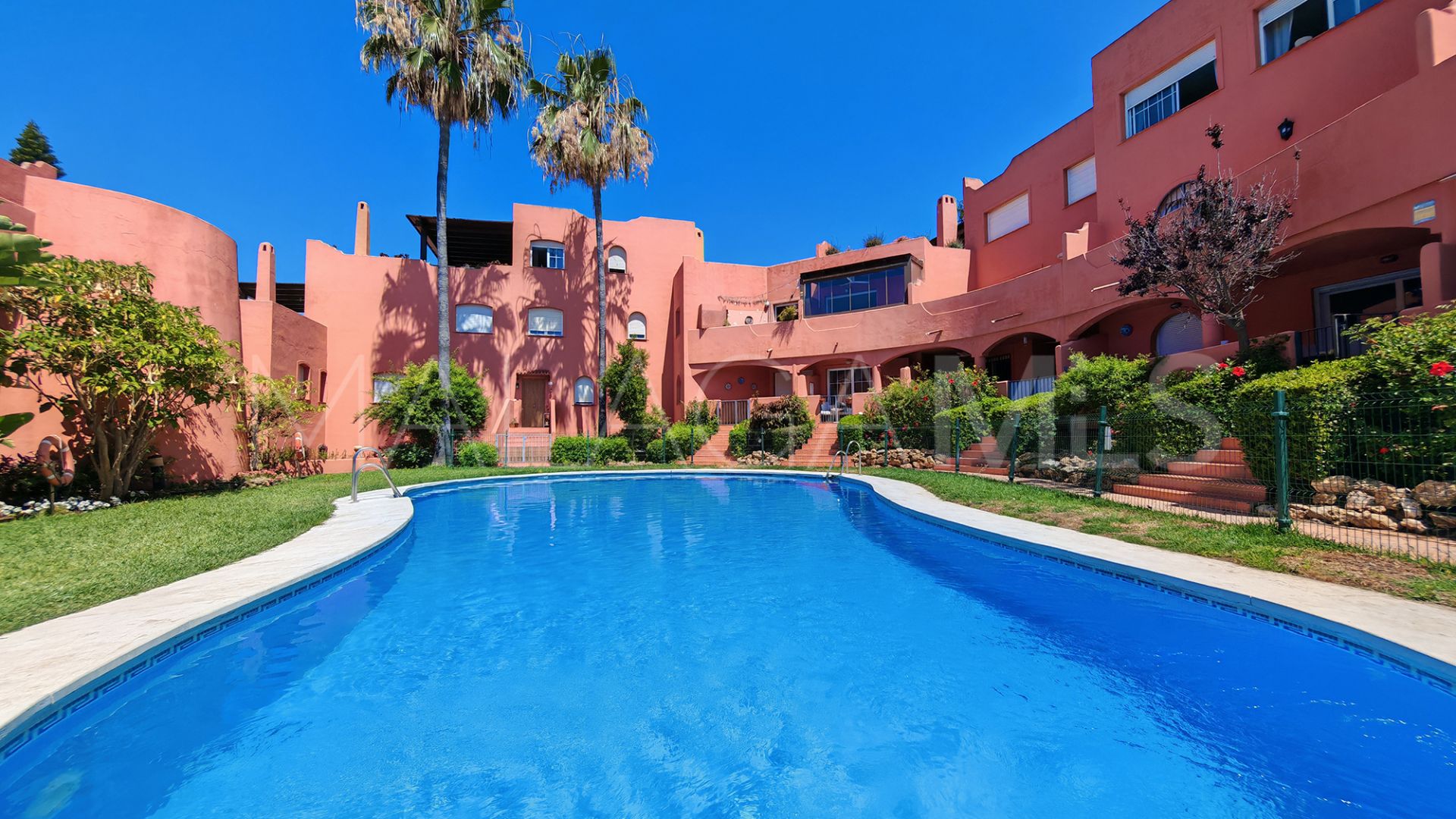 Tvåvåningslägenhet for sale in Marbella City
