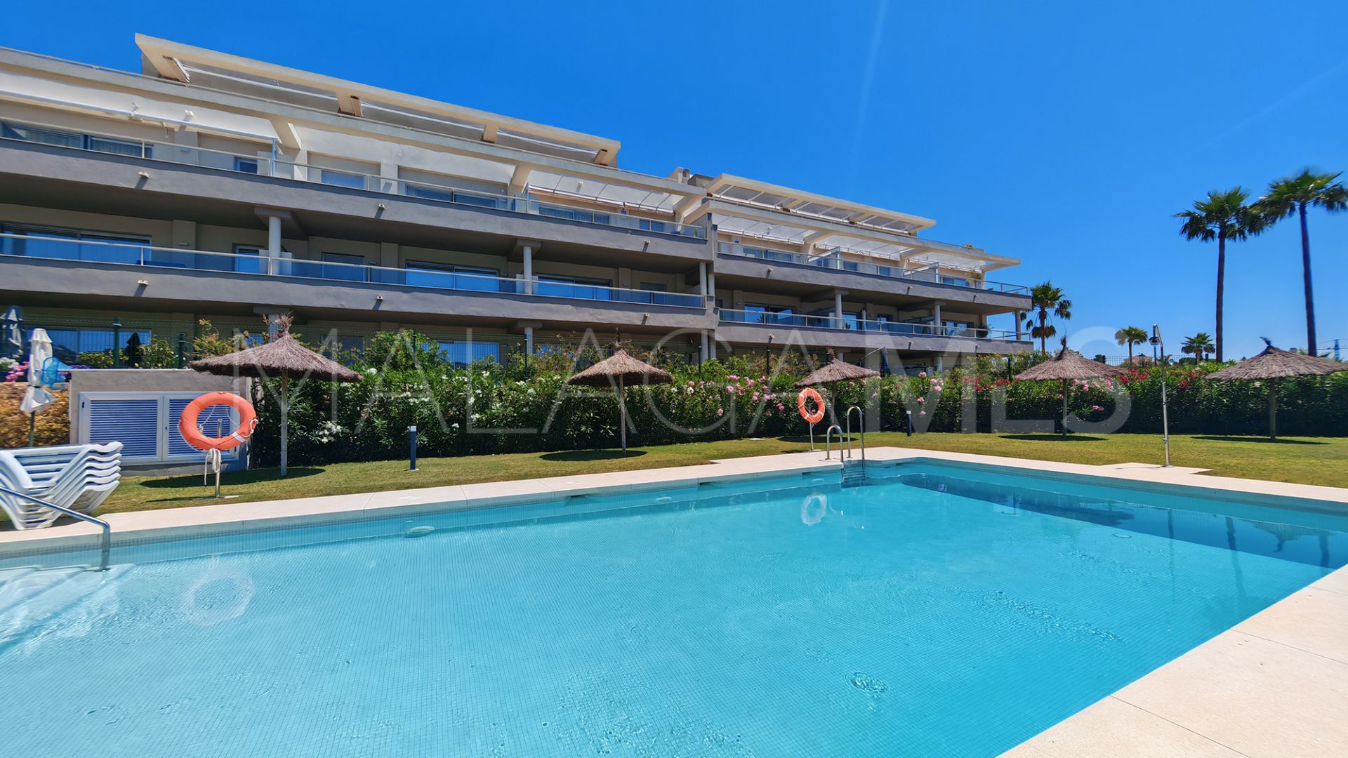 Buy apartamento in Cala de Mijas