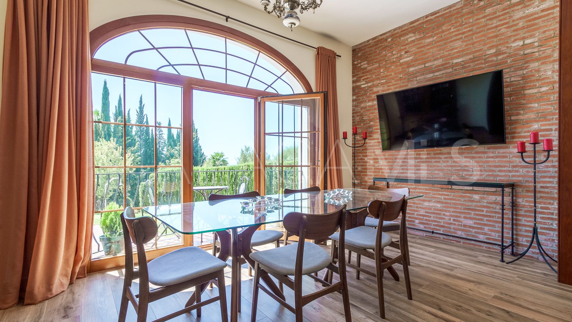 Villa for sale in El Rosario with 6 bedrooms