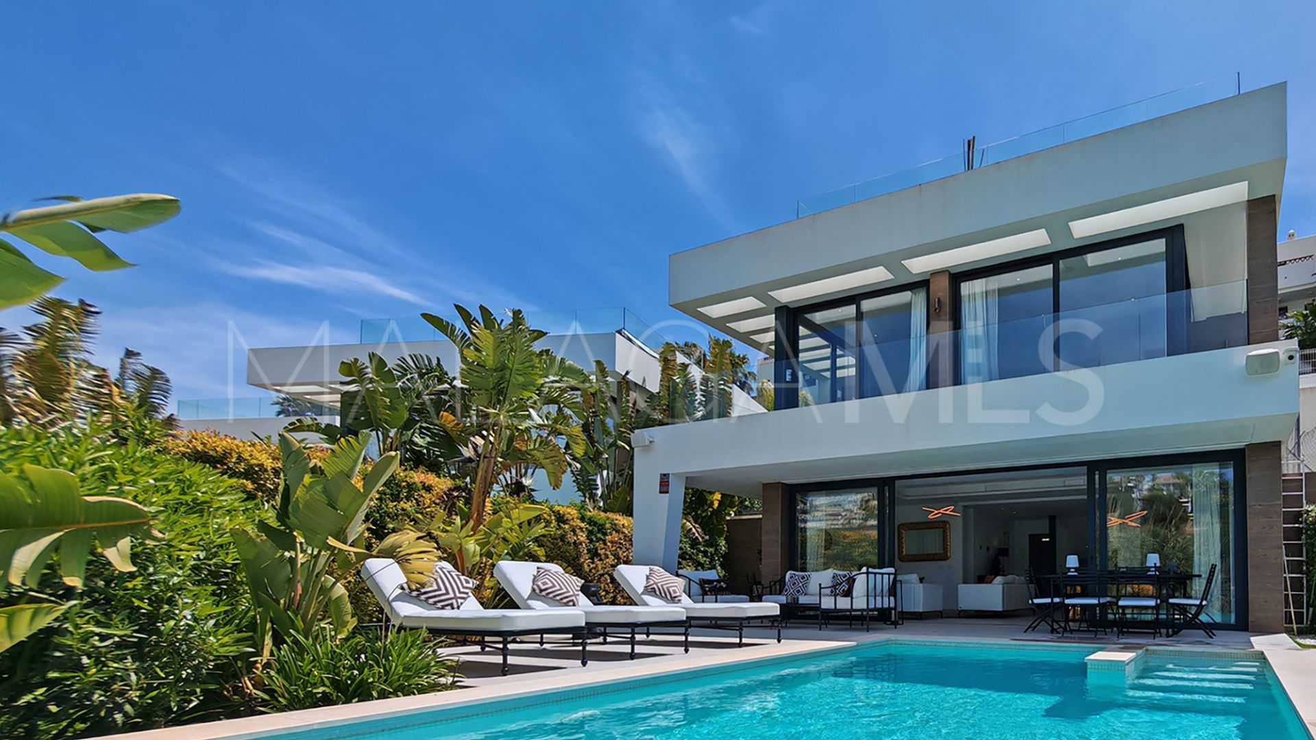 Villa for sale in La Resina Golf