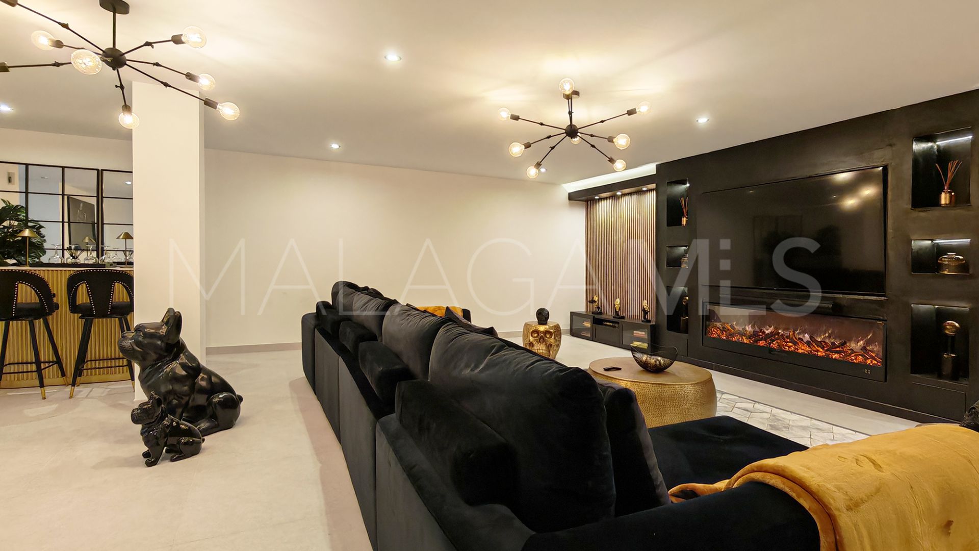 Villa for sale in La Resina Golf