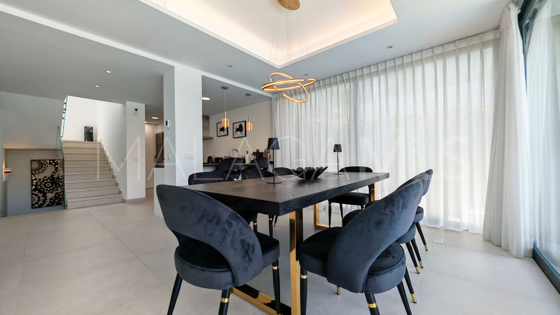 Villa for sale in La Resina Golf