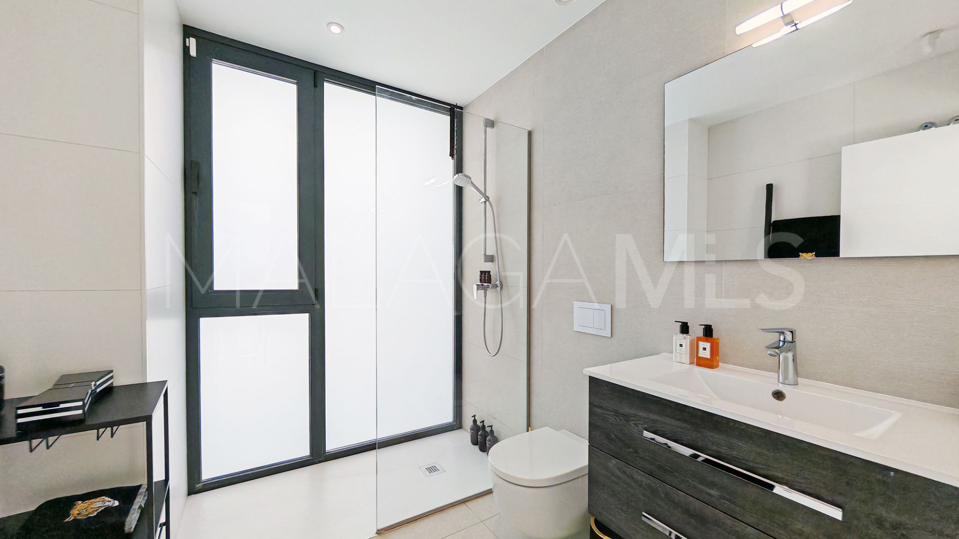 Villa for sale in La Resina Golf