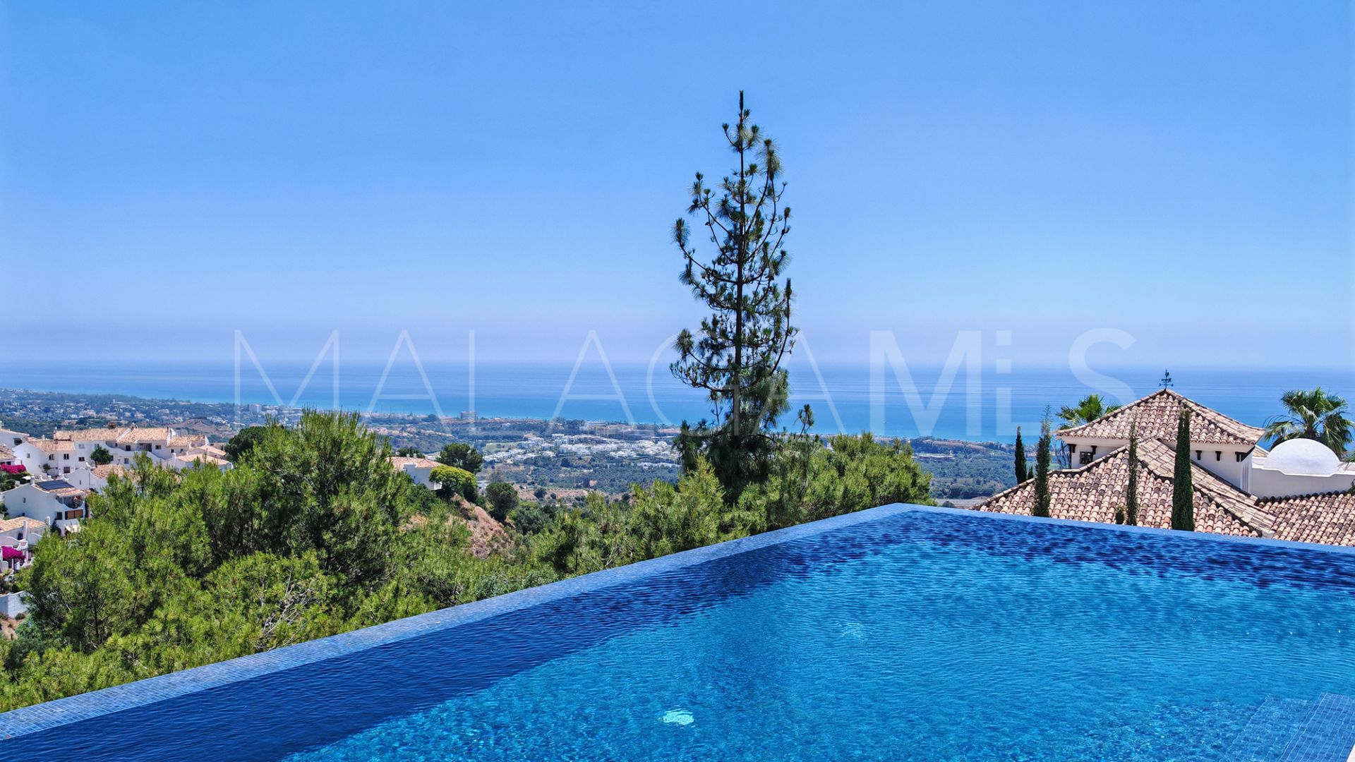 Los Altos de los Monteros 4 bedrooms villa for sale
