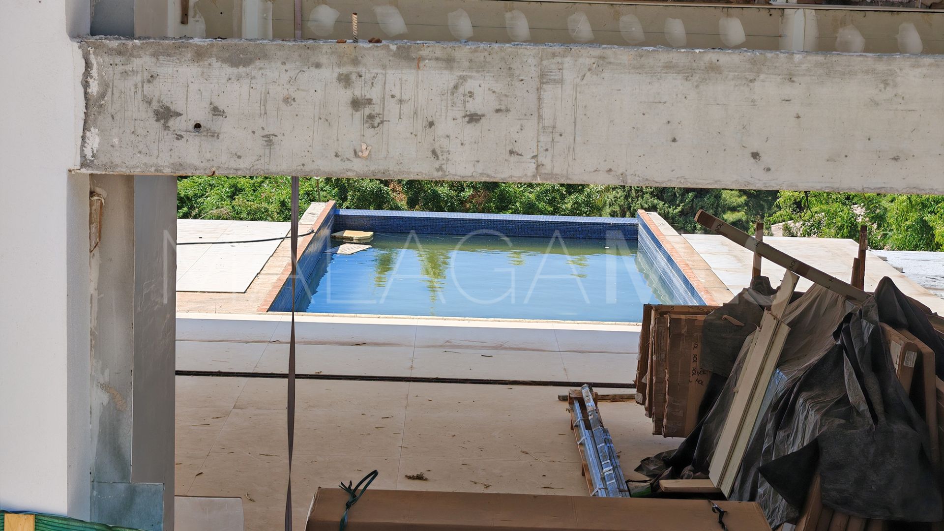 Villa a la venta in Hacienda las Chapas de 6 bedrooms