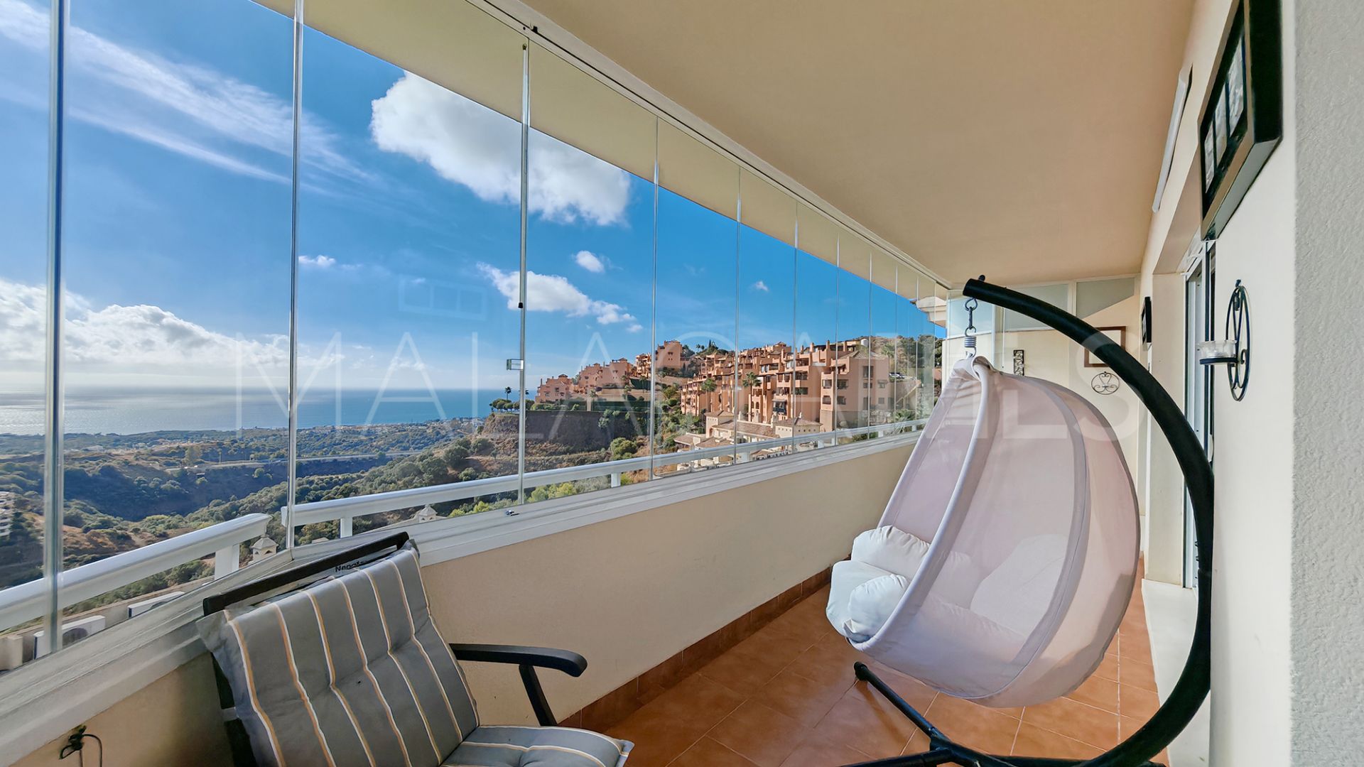 Se vende apartamento with 3 bedrooms in Calahonda