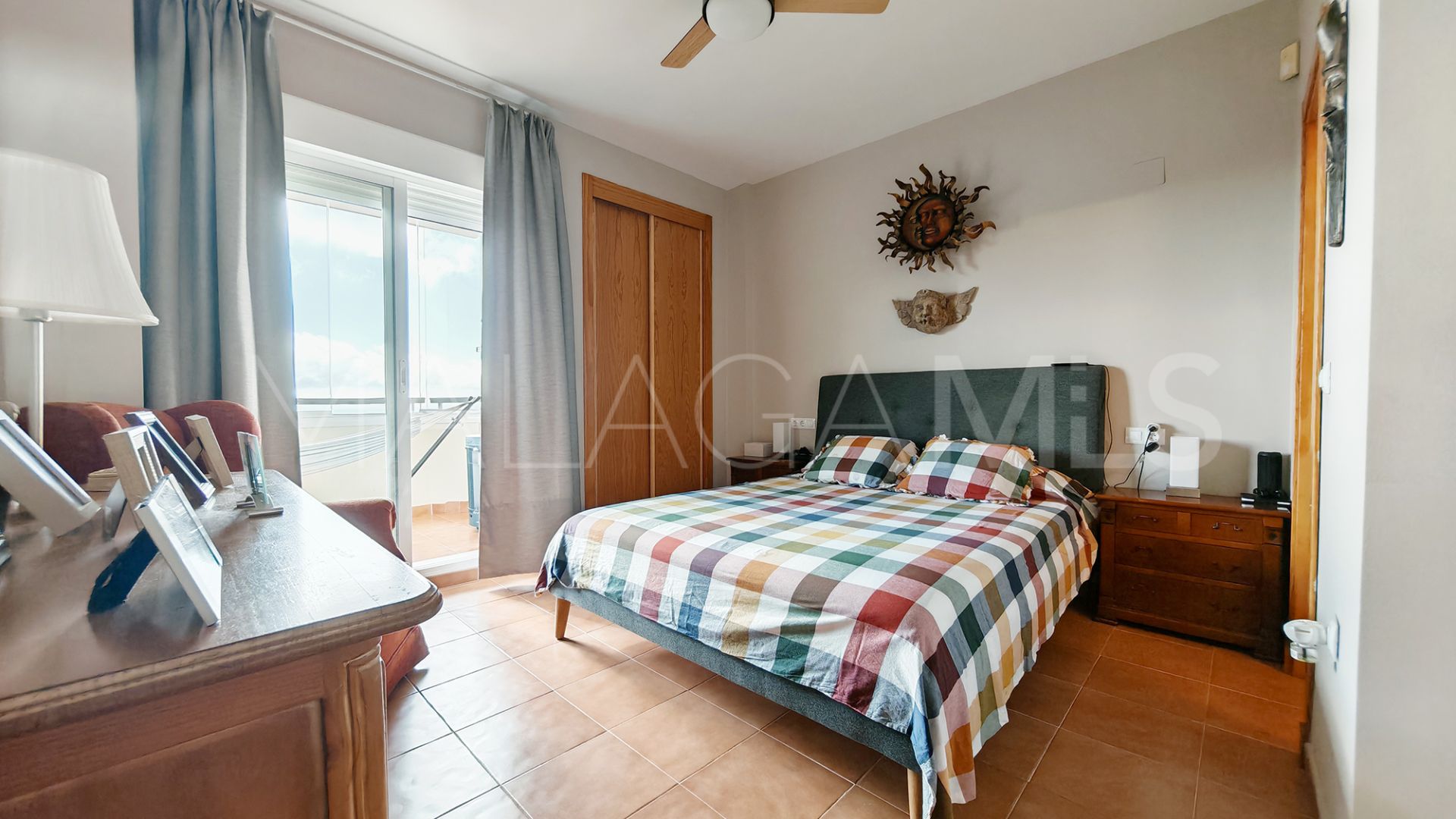 Se vende apartamento with 3 bedrooms in Calahonda
