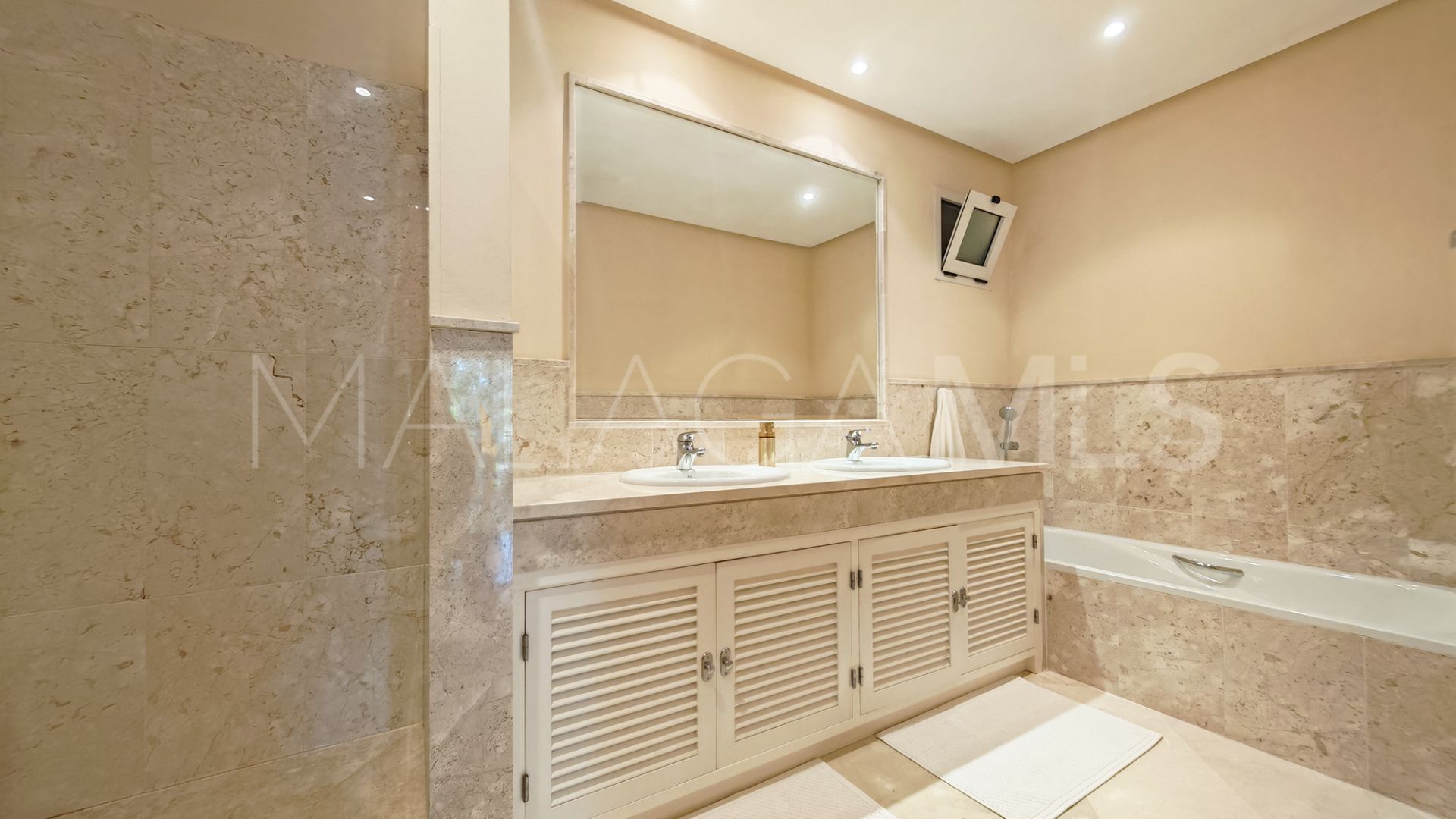 Apartamento planta baja with 2 bedrooms for sale in La Mairena