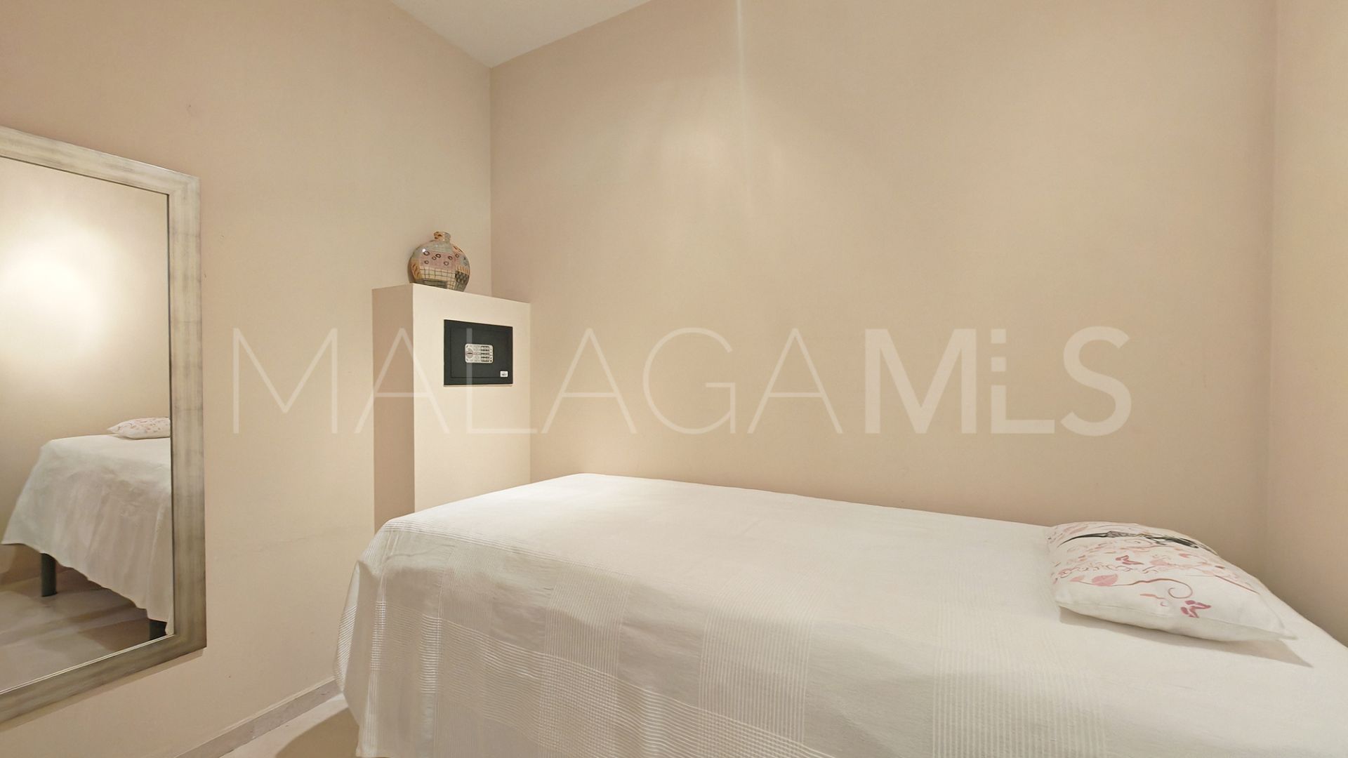 Apartamento planta baja with 2 bedrooms for sale in La Mairena