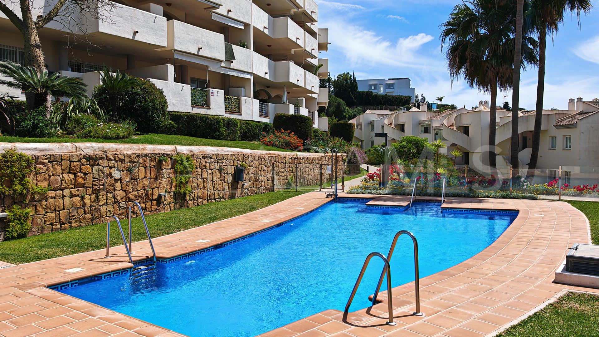 Markplanslägenhet for sale in Elviria