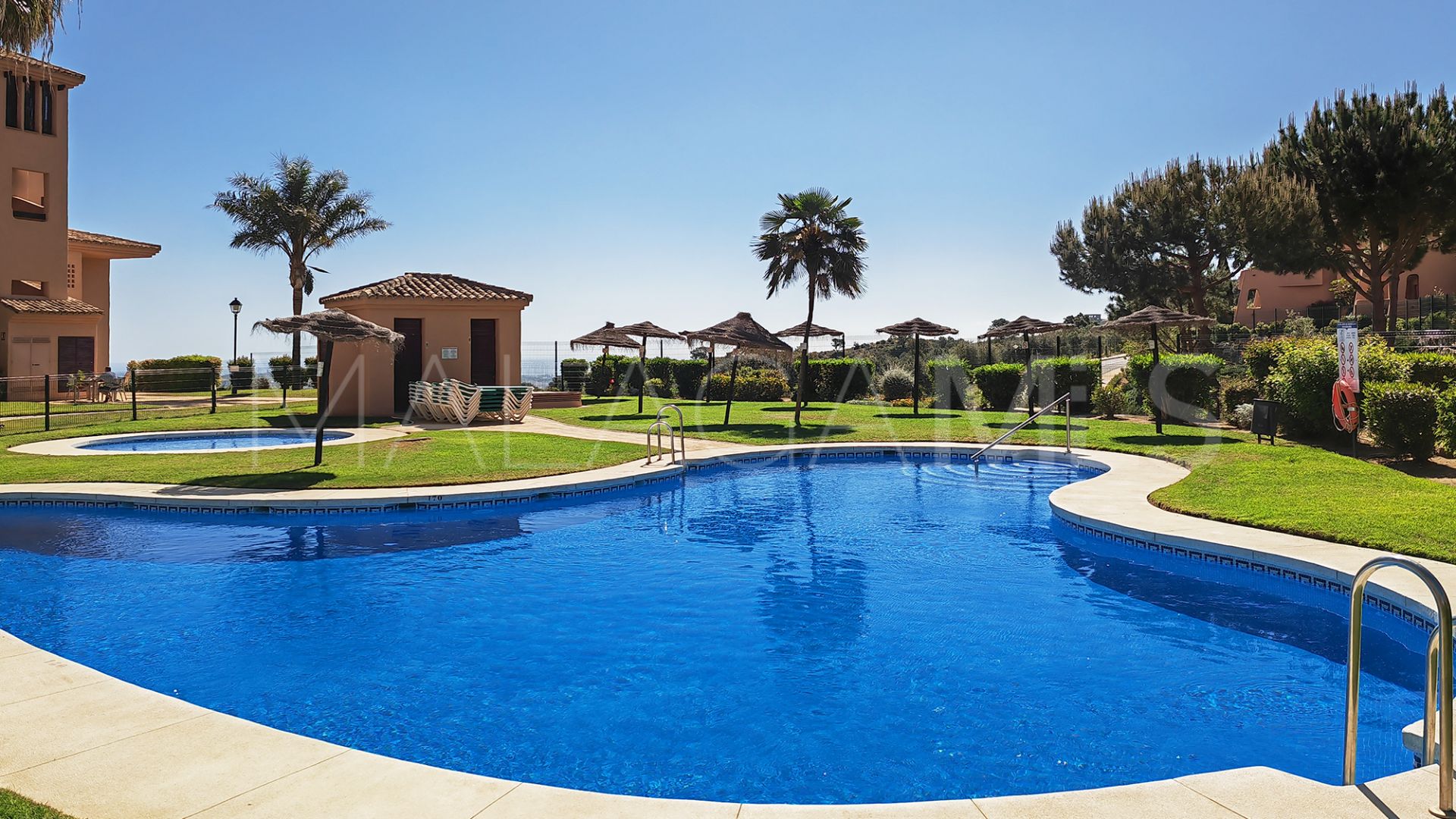 Apartamento planta baja for sale in El Soto de Marbella with 2 bedrooms