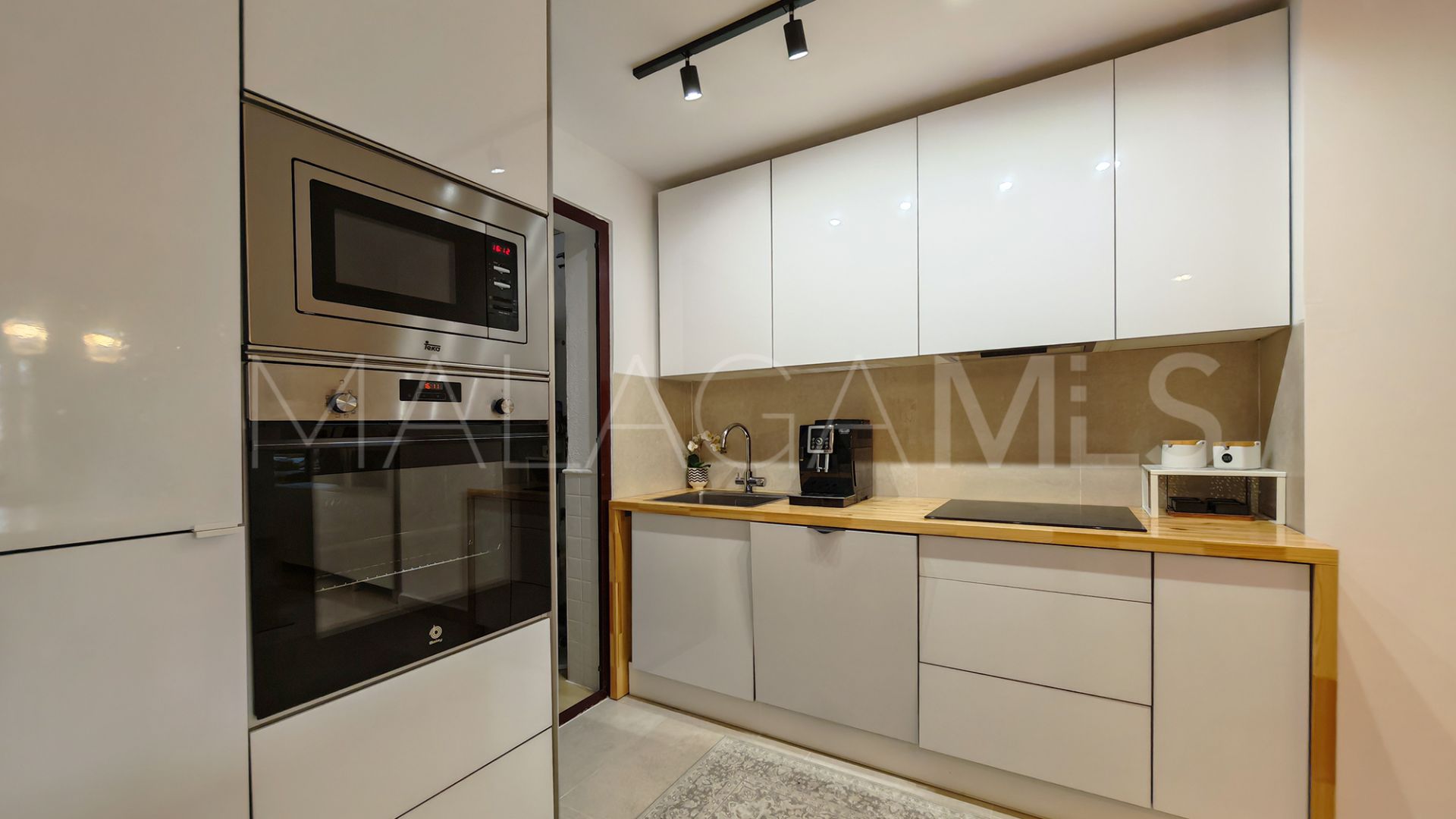 Apartamento planta baja for sale in El Soto de Marbella with 2 bedrooms
