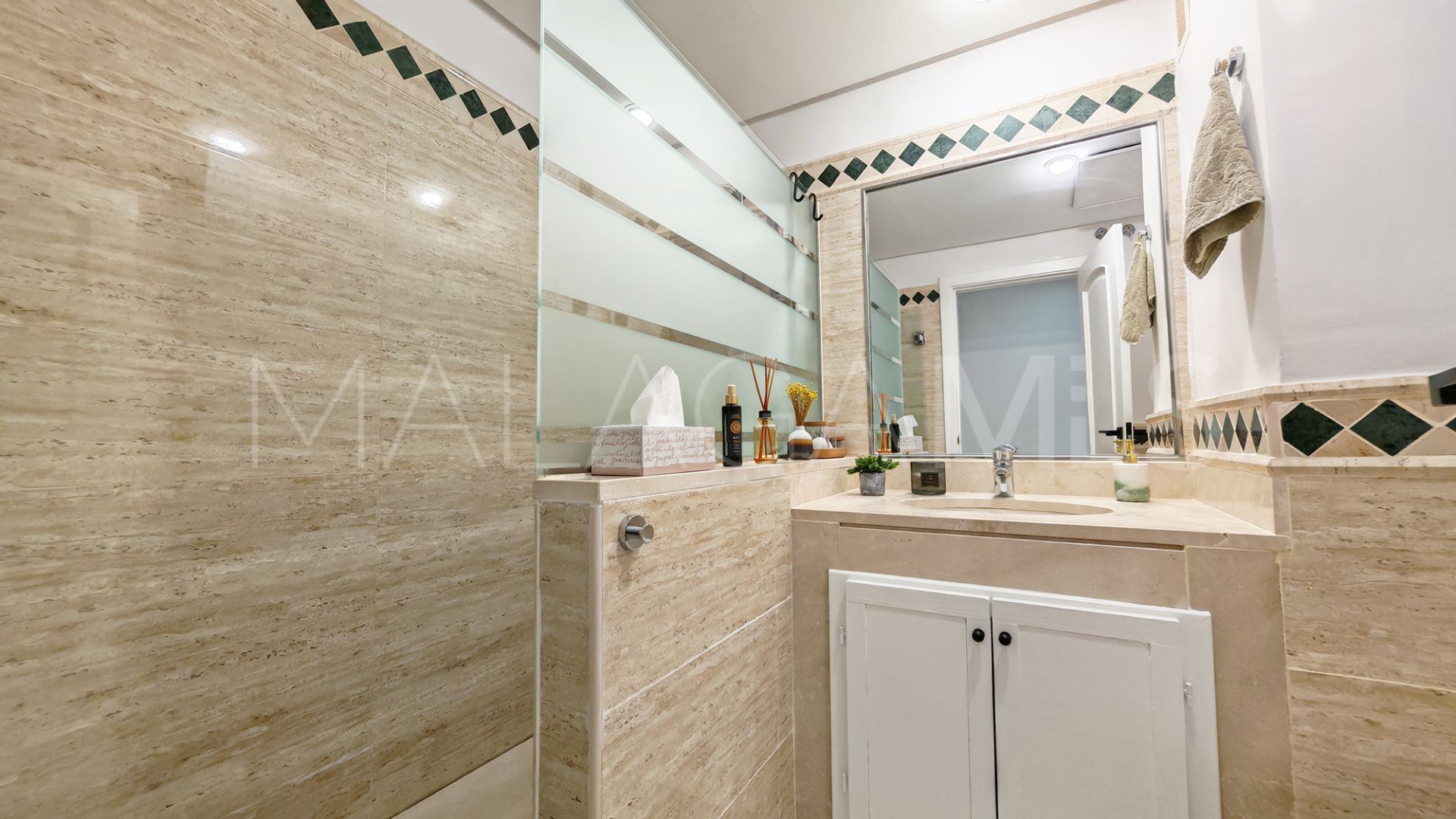 Apartamento planta baja for sale in El Soto de Marbella with 2 bedrooms